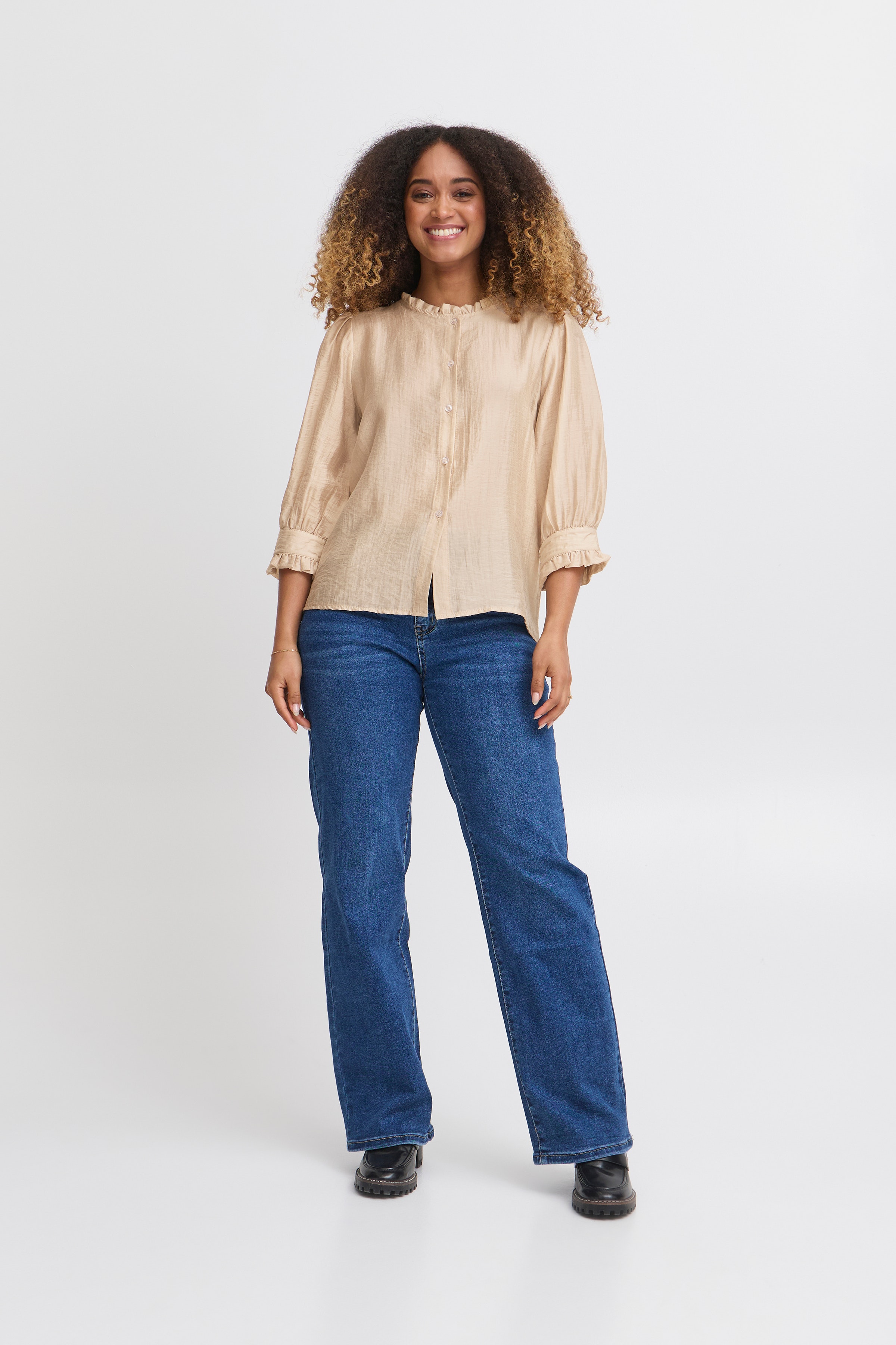 SBLEICE Bluse LOOKBOOK FRONT 22100900-130907