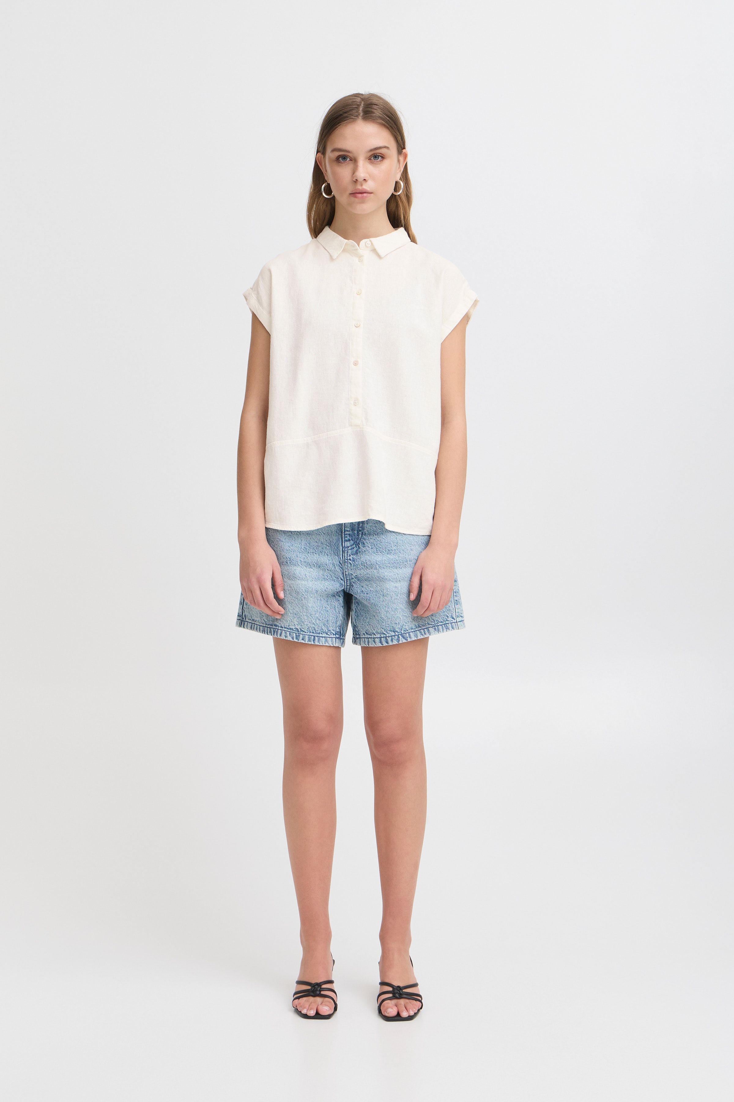 IHLINNO Kortermet bluse LOOKBOOK FRONT 20122922-114201