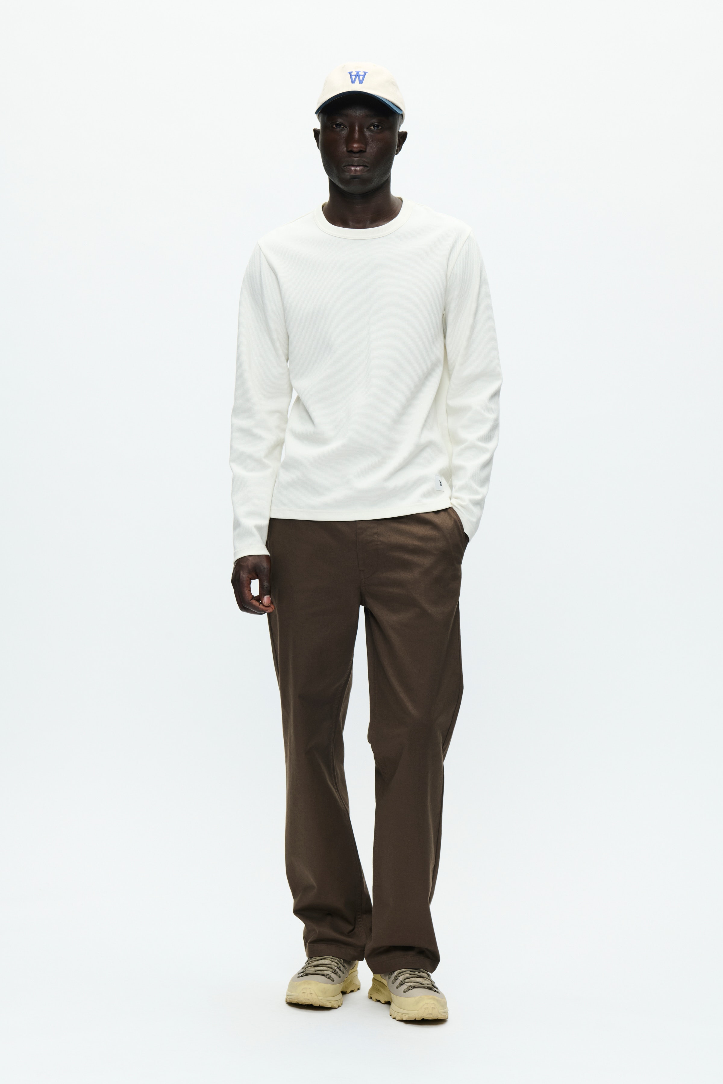 WWHendrix T-shirt LOOKBOOK FRONT 30251799-304474