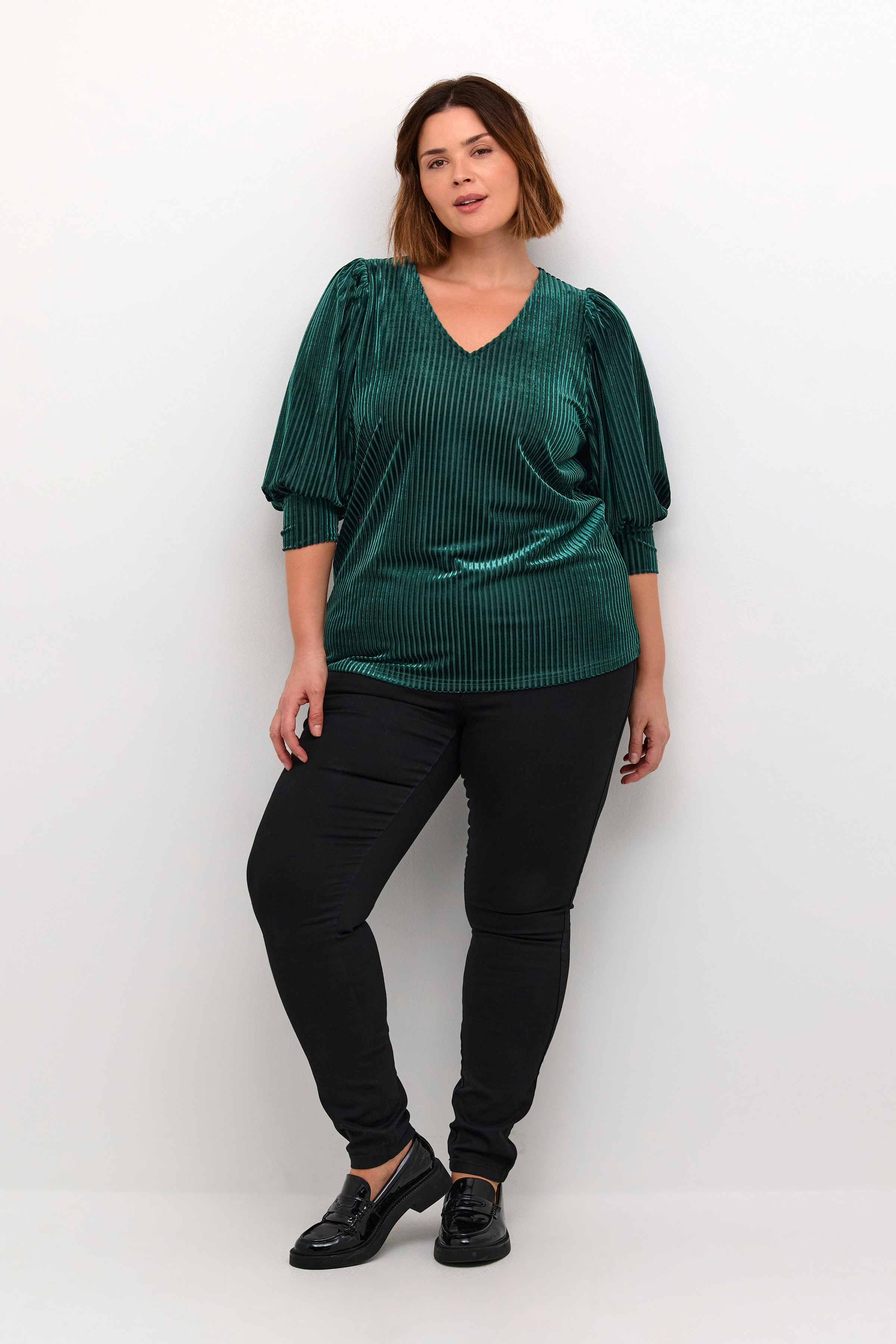 KCcacanna Blouse LOOKBOOK FRONT 10581210-106796
