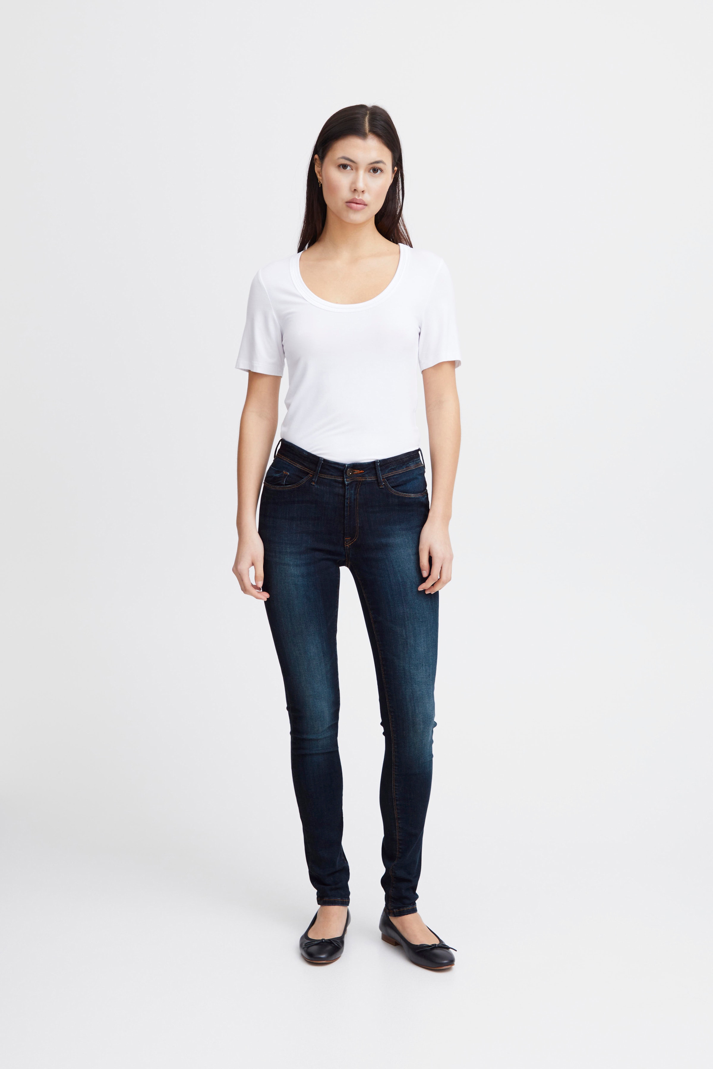 IHERIN Jeans LOOKBOOK FRONT 102011-19037