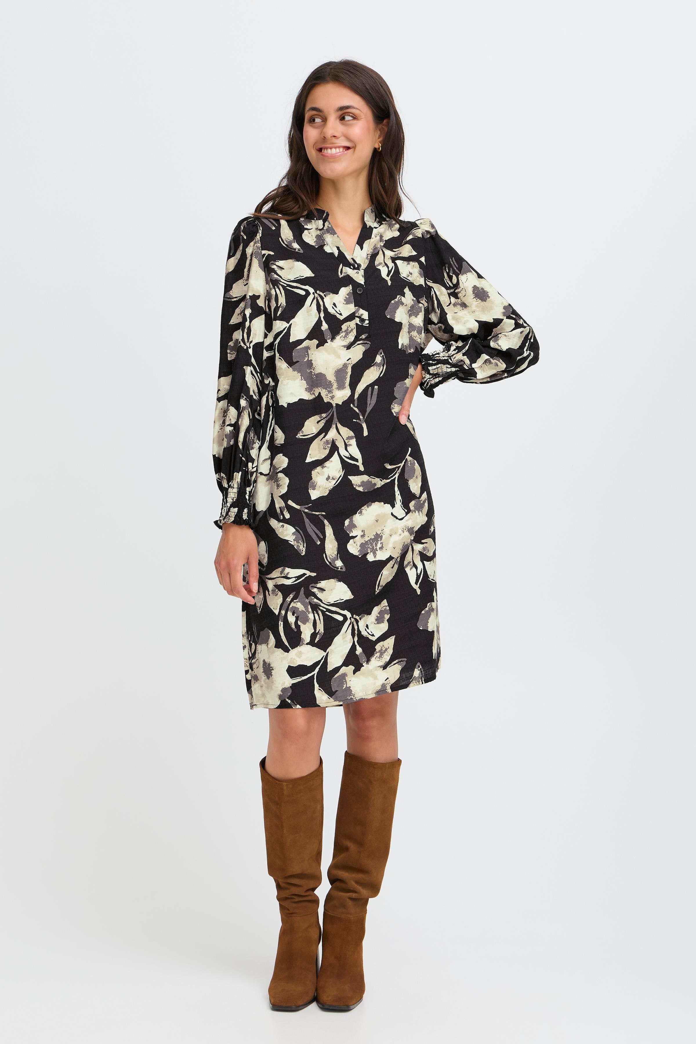 FRARIANA Klänning LOOKBOOK FRONT 20616227-900001437