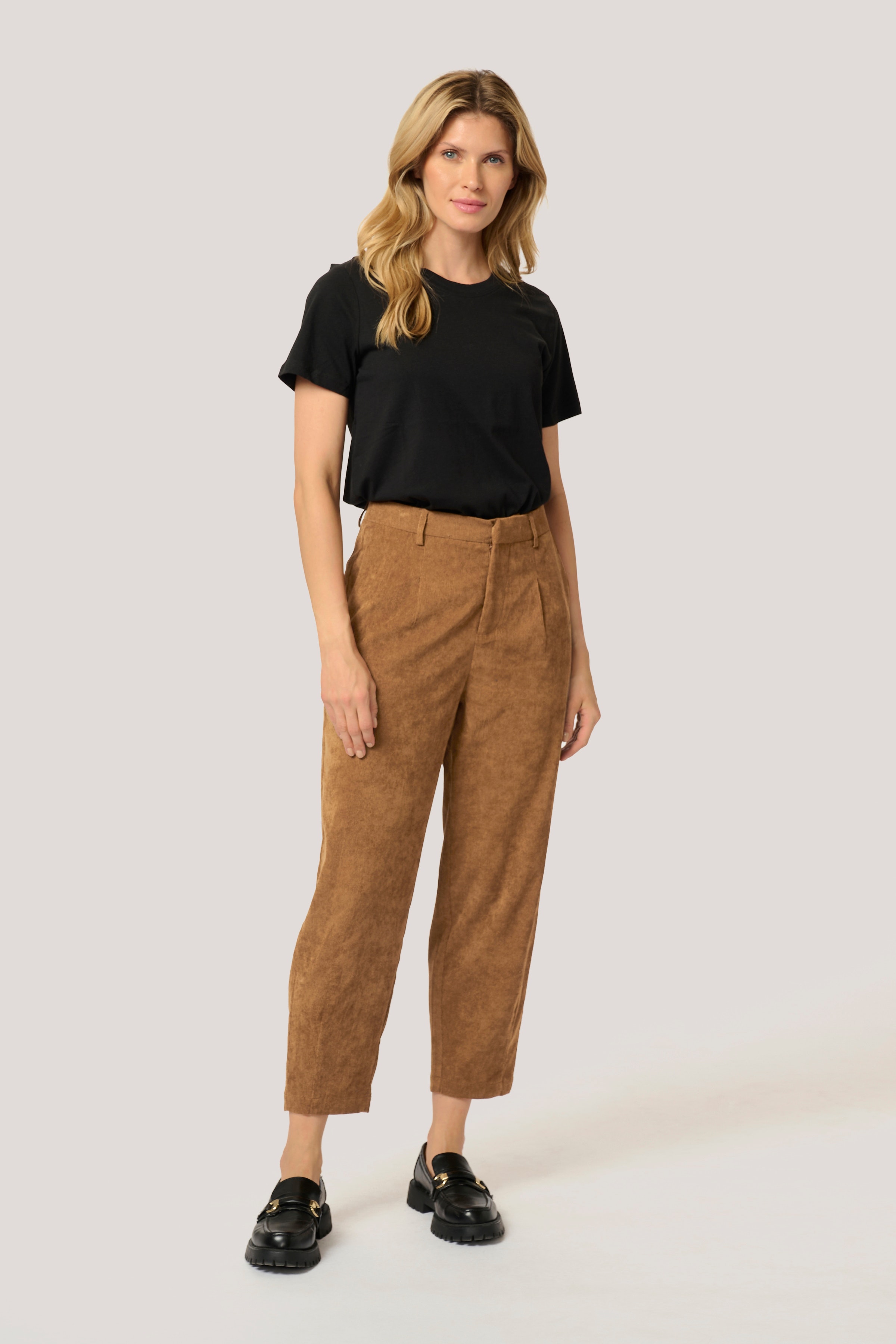 KAvera Broek LOOKBOOK FRONT 10509216-181031