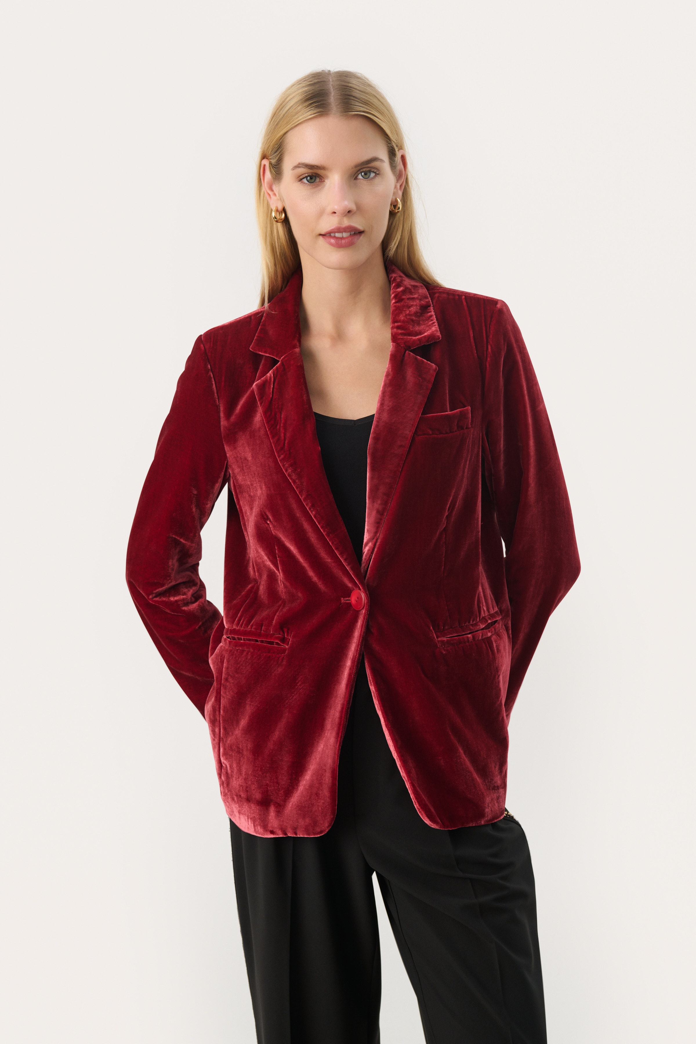 LorettaPW Blazer LOOKBOOK FRONT 30308865-191653