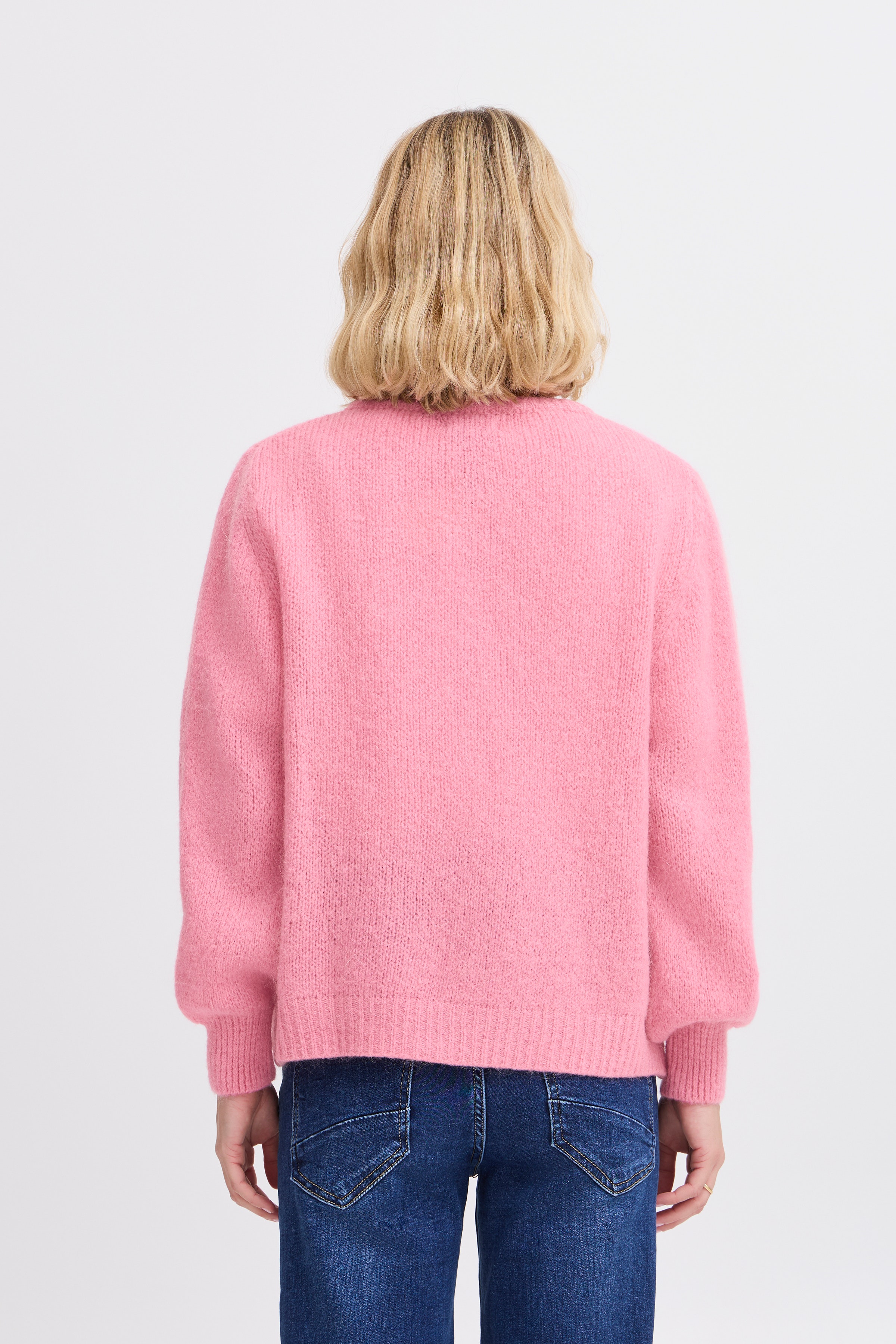 SBGULVIG Cardigan LOOKBOOK BACK 22100655-172120