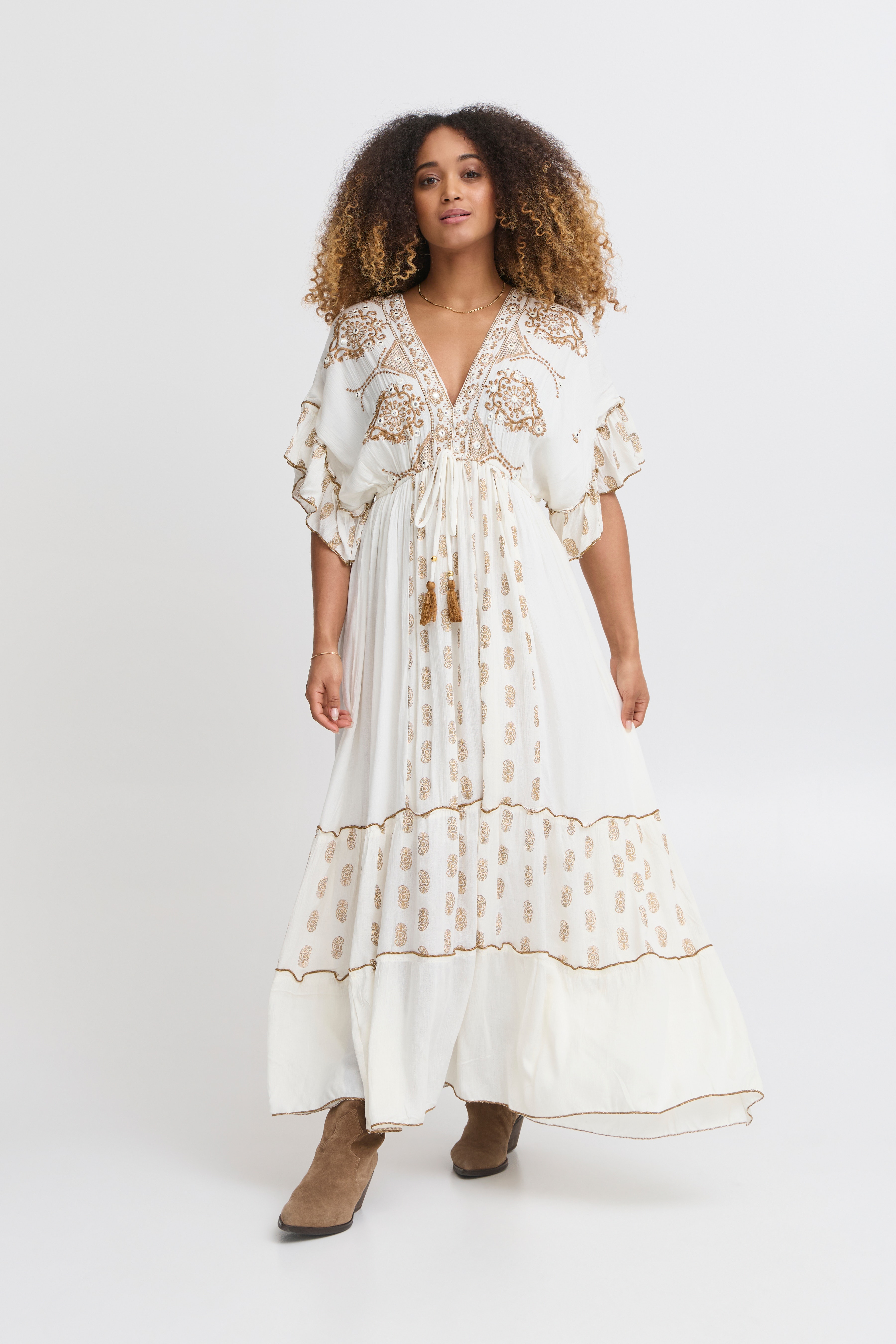 SBNIURA Kjole LOOKBOOK FRONT 22100949-110105