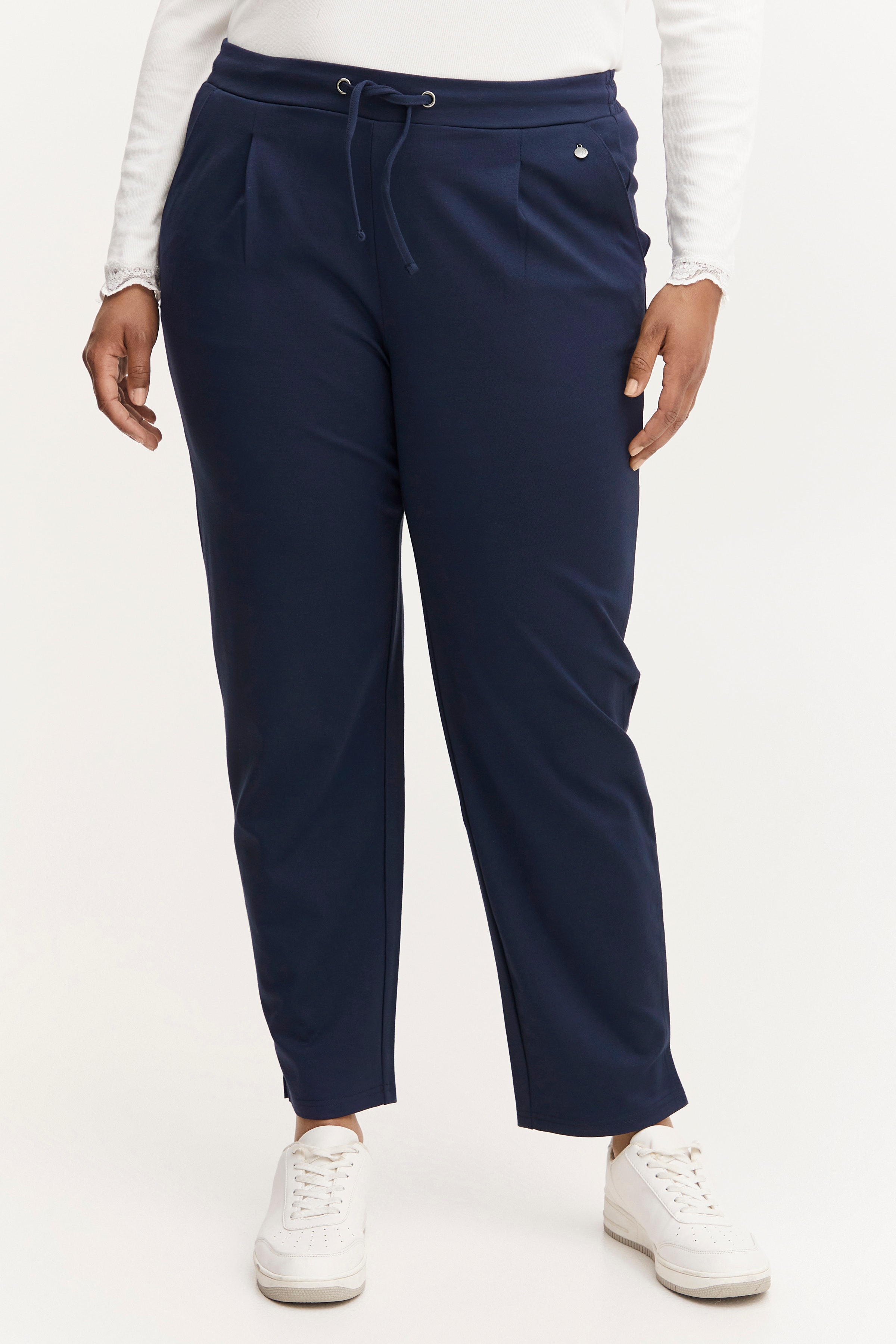 FPSTRETCH Trousers LOOKBOOK FRONT 20611057-193923