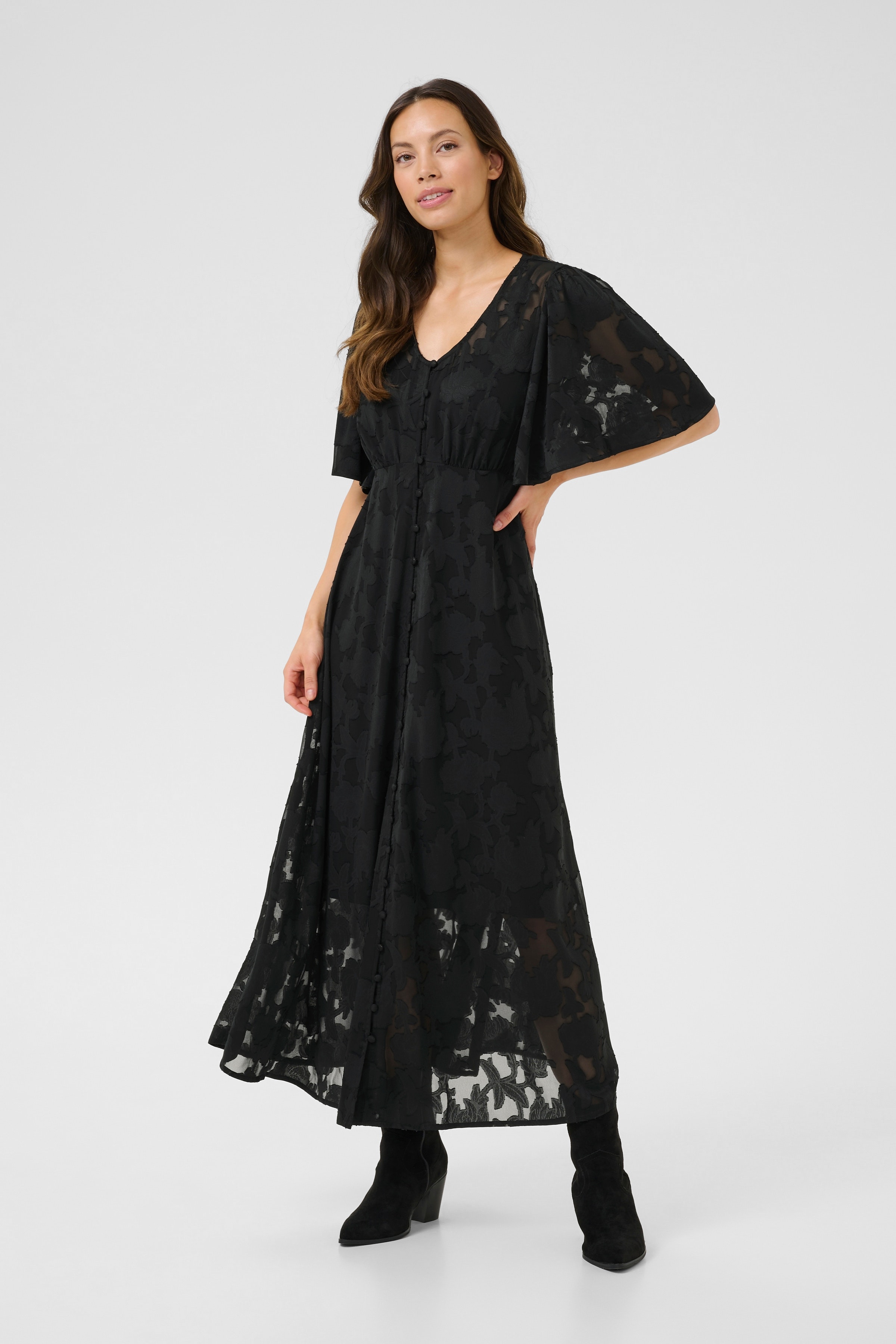 CRChery Kleid LOOKBOOK FRONT 10614059-100120