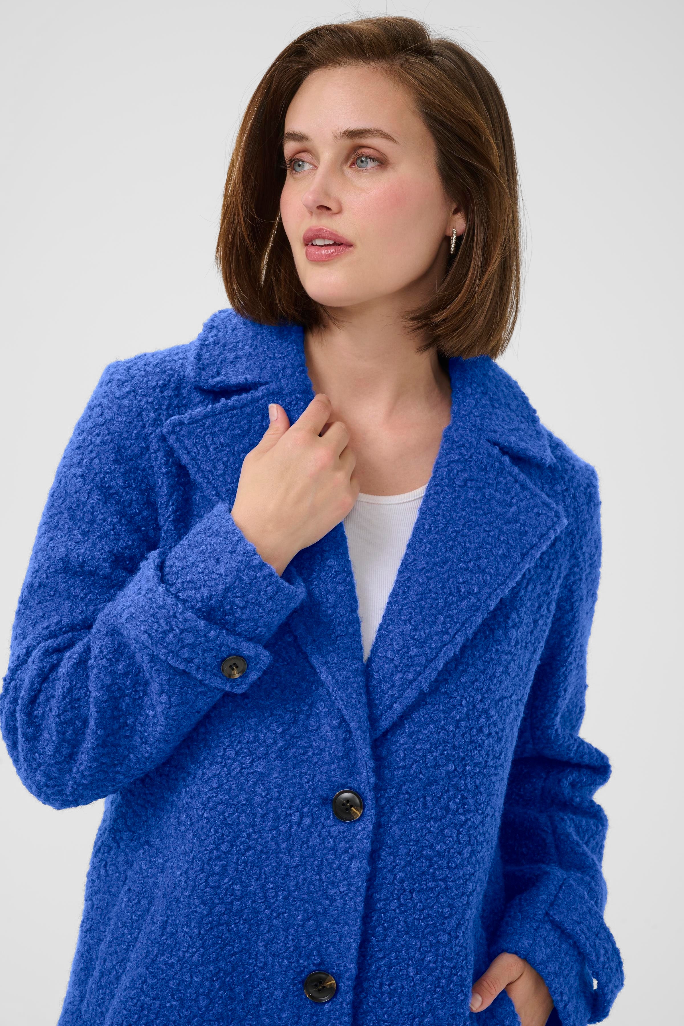 KAanne Mantel LOOKBOOK DETAIL 10506924-193952