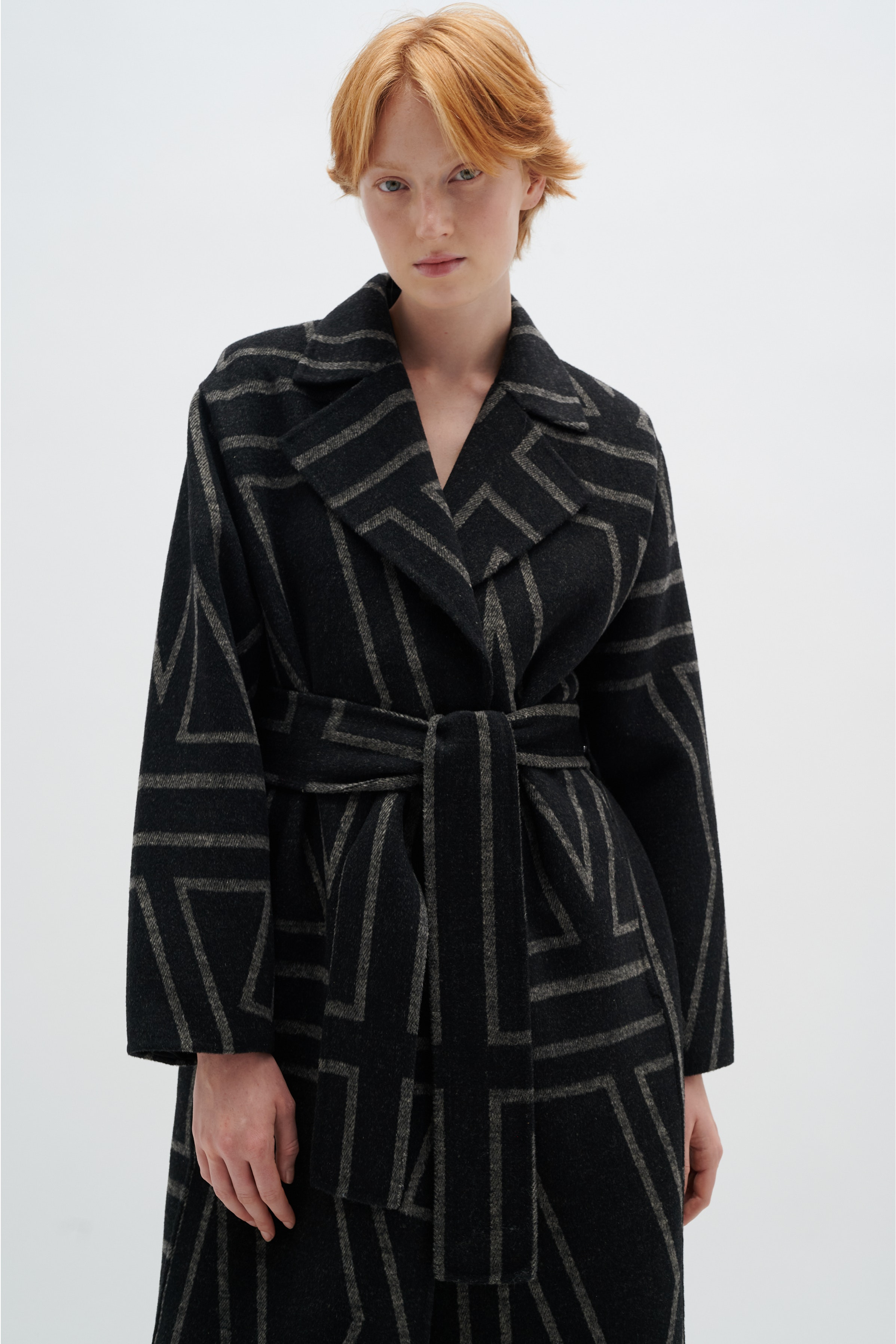 PetriaIW Coat LOOKBOOK FRONT 30108490-301506