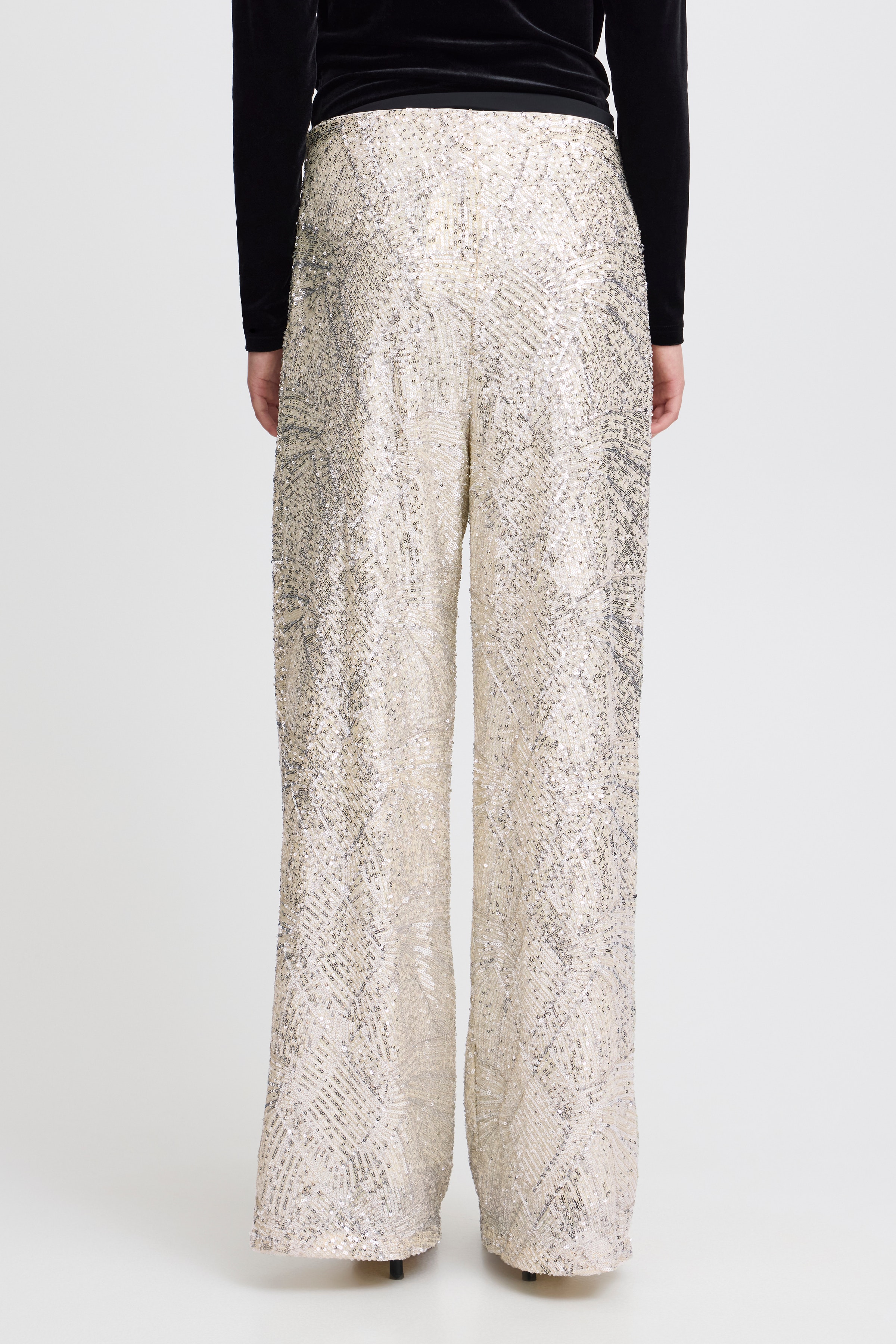 IHFAUCA Bukser LOOKBOOK BACK 20122154-131012