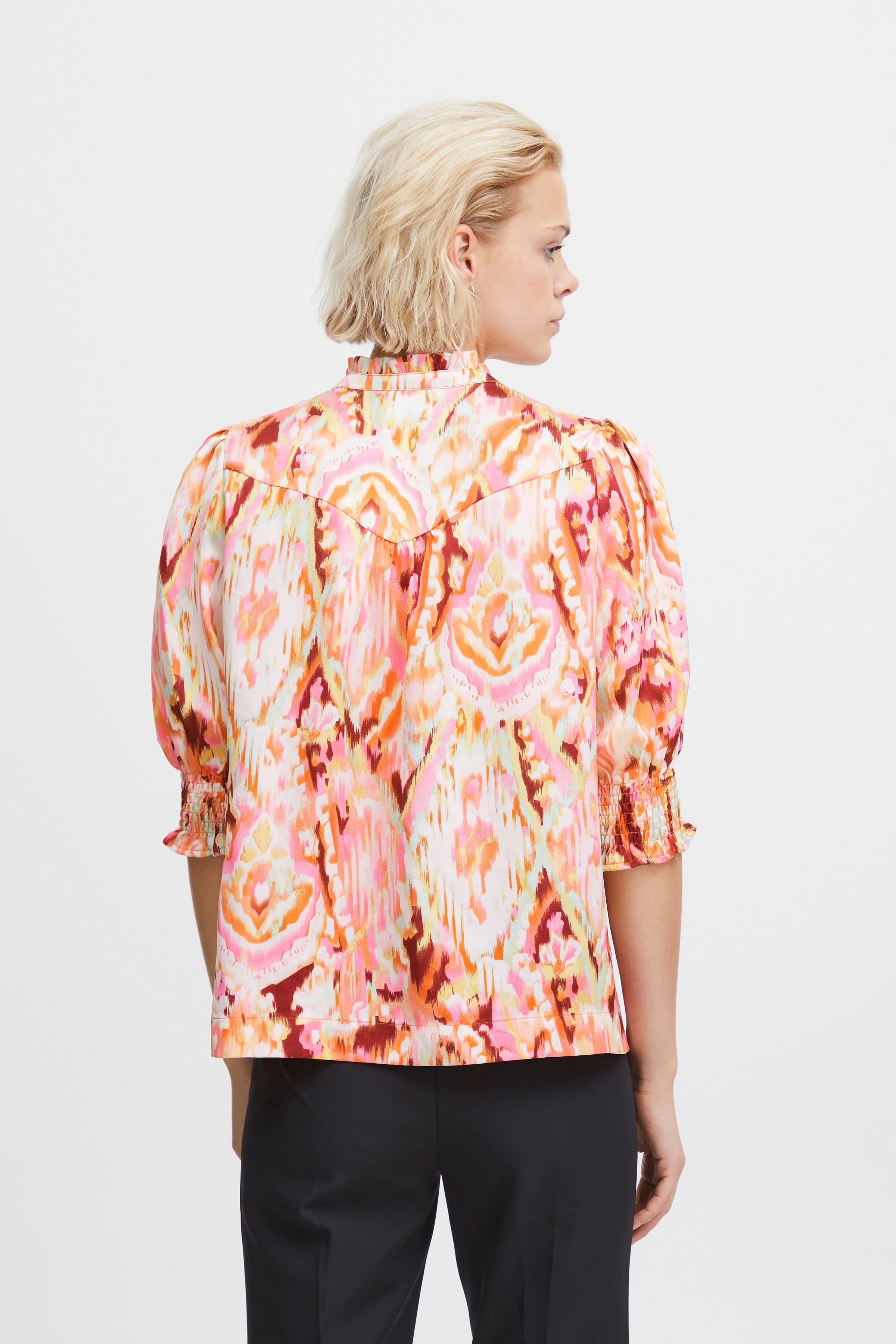 IXKORINA Bluse LOOKBOOK BACK 20121218-203146
