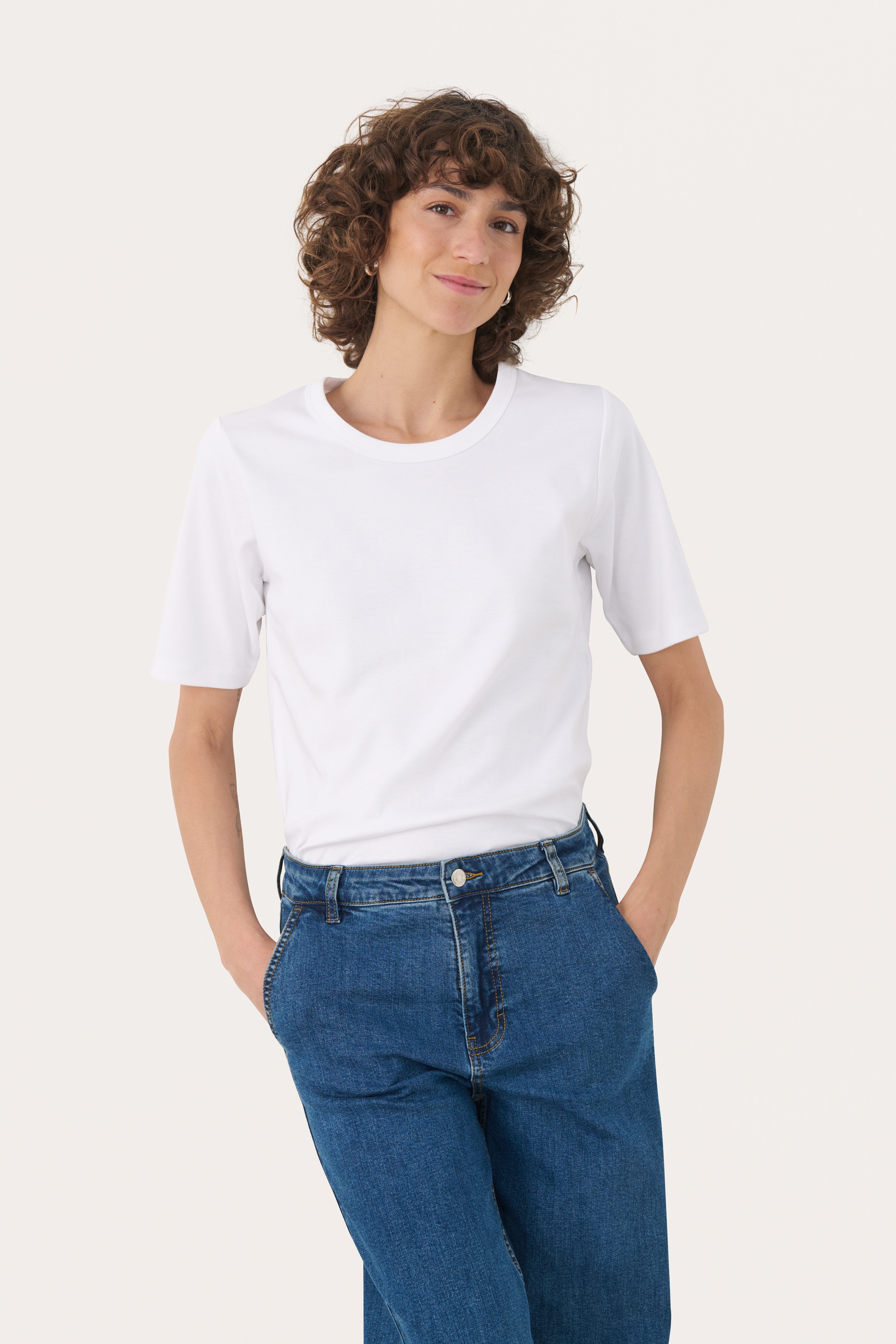 RatanaPW T-shirt LOOKBOOK FRONT 30309870-110601