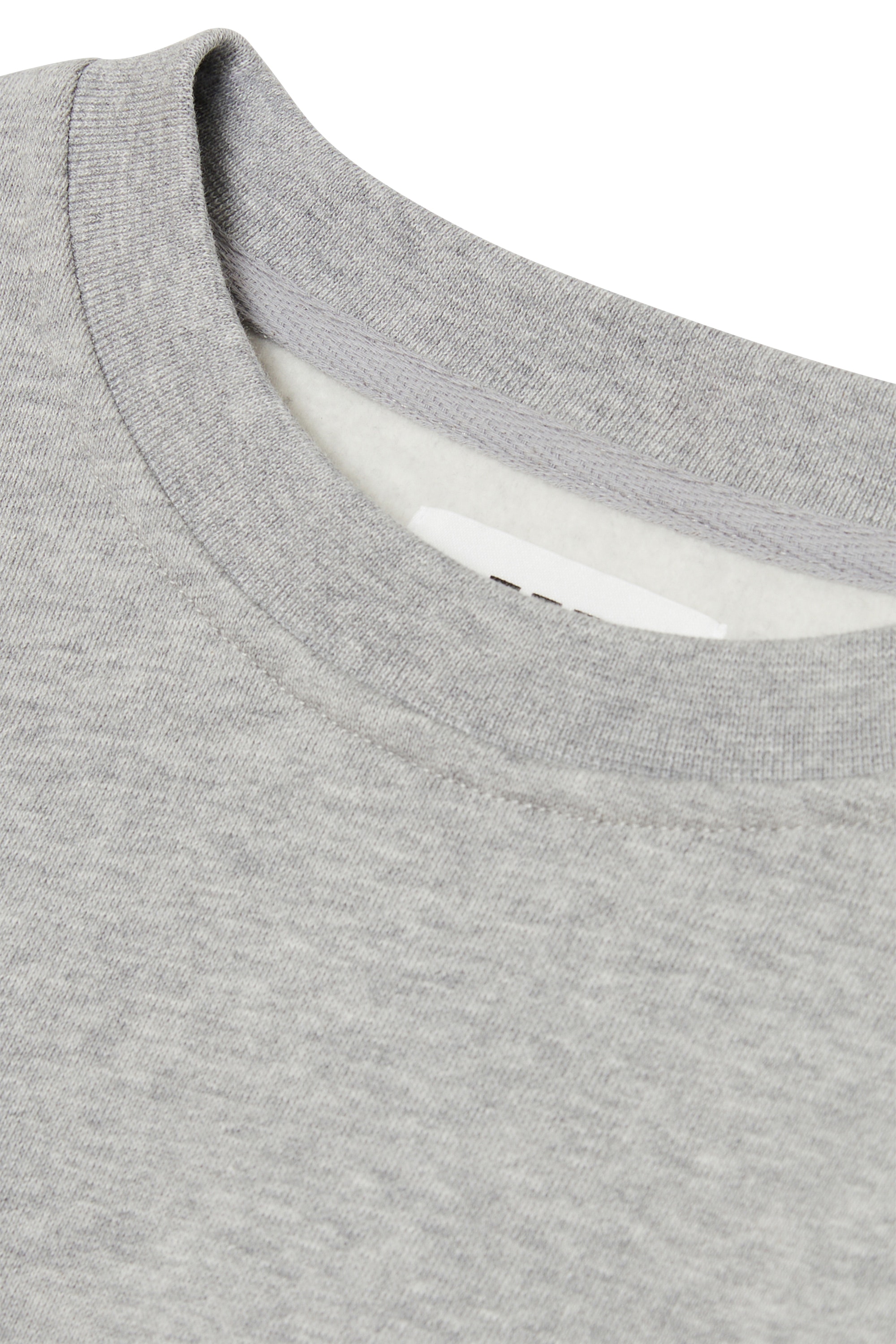 WWNoel Sweatshirt PACK DETAIL 30250139-W1003