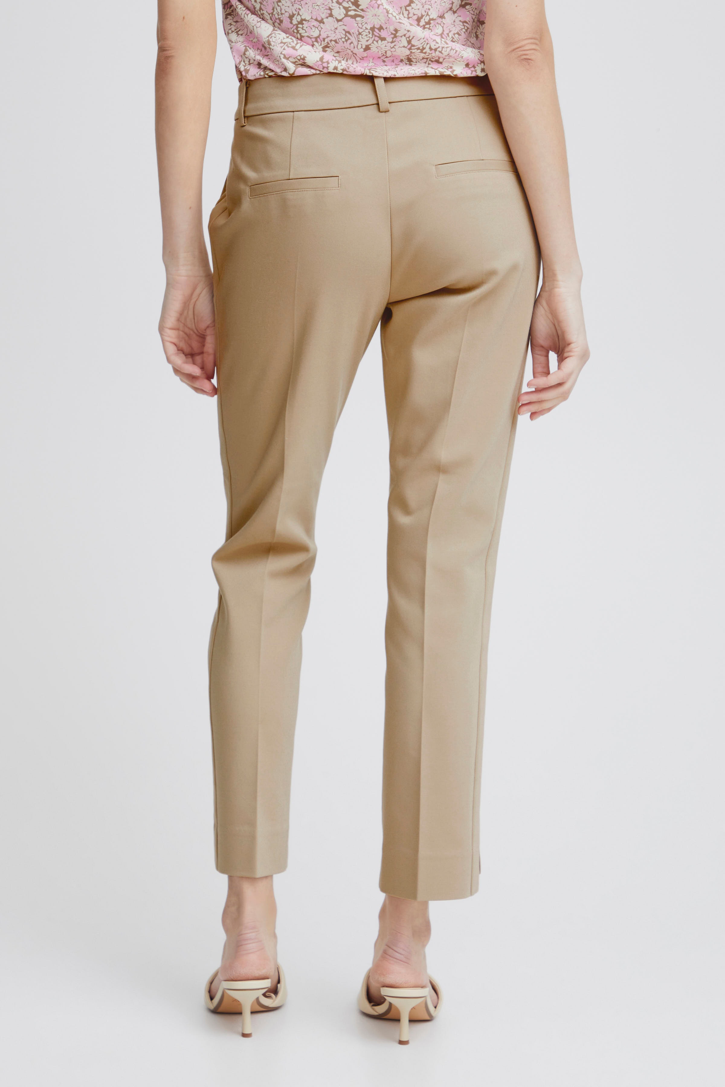 FRVITAE Trousers LOOKBOOK BACK 20611257-171312