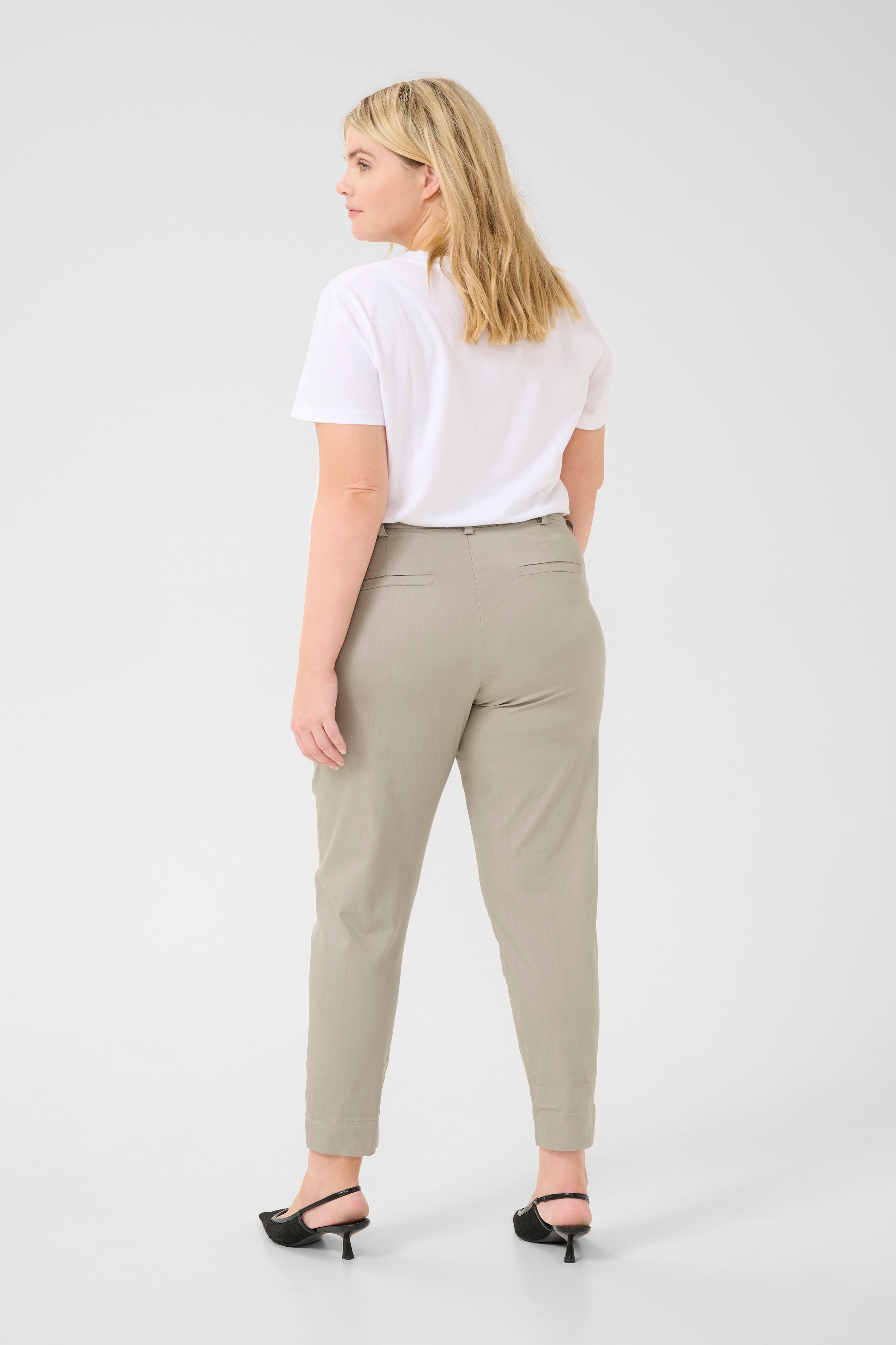 KCleana Hose LOOKBOOK BACK 10581546-170205