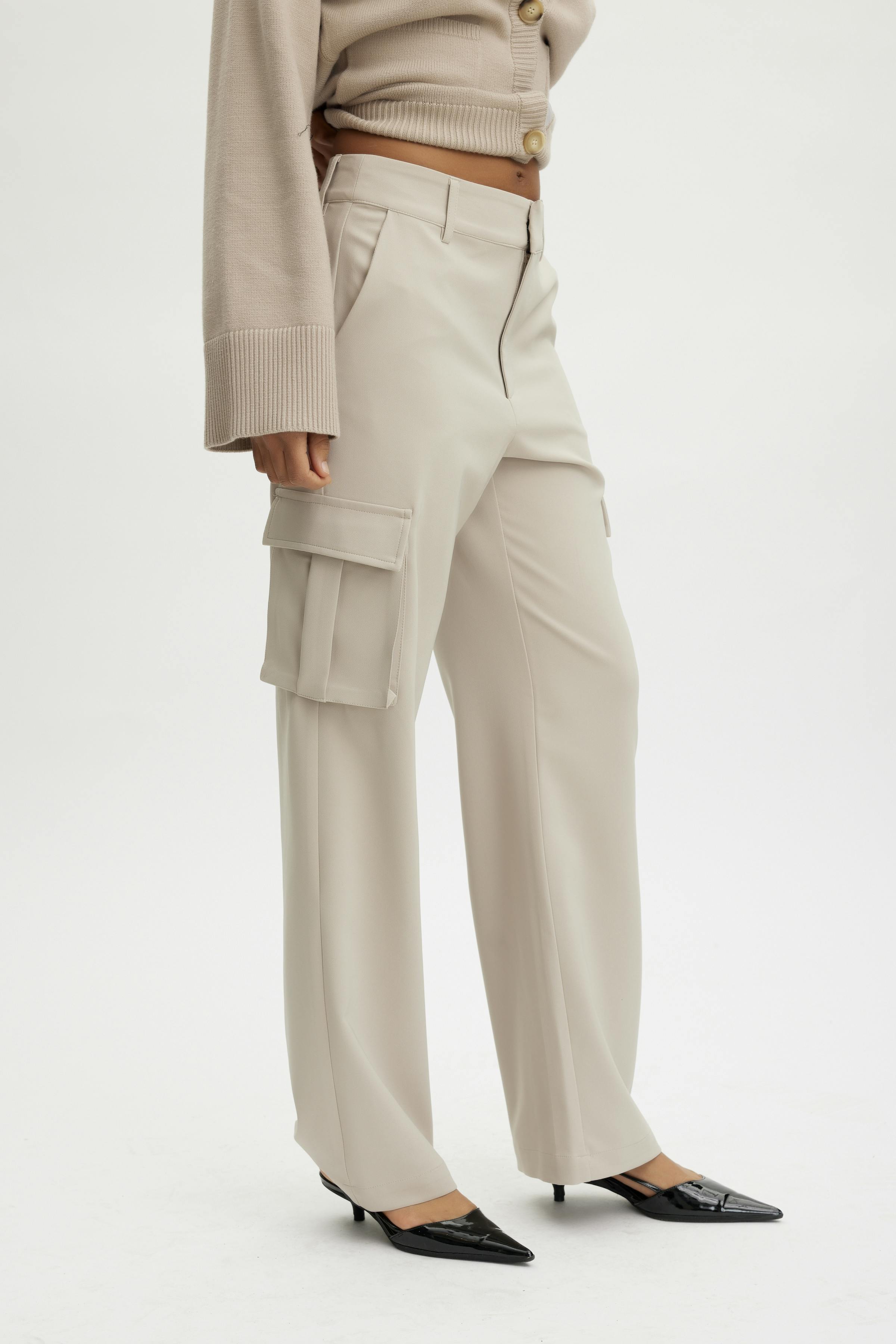 JoelleGZ Trousers LOOKBOOK FRONT 10907503-161305