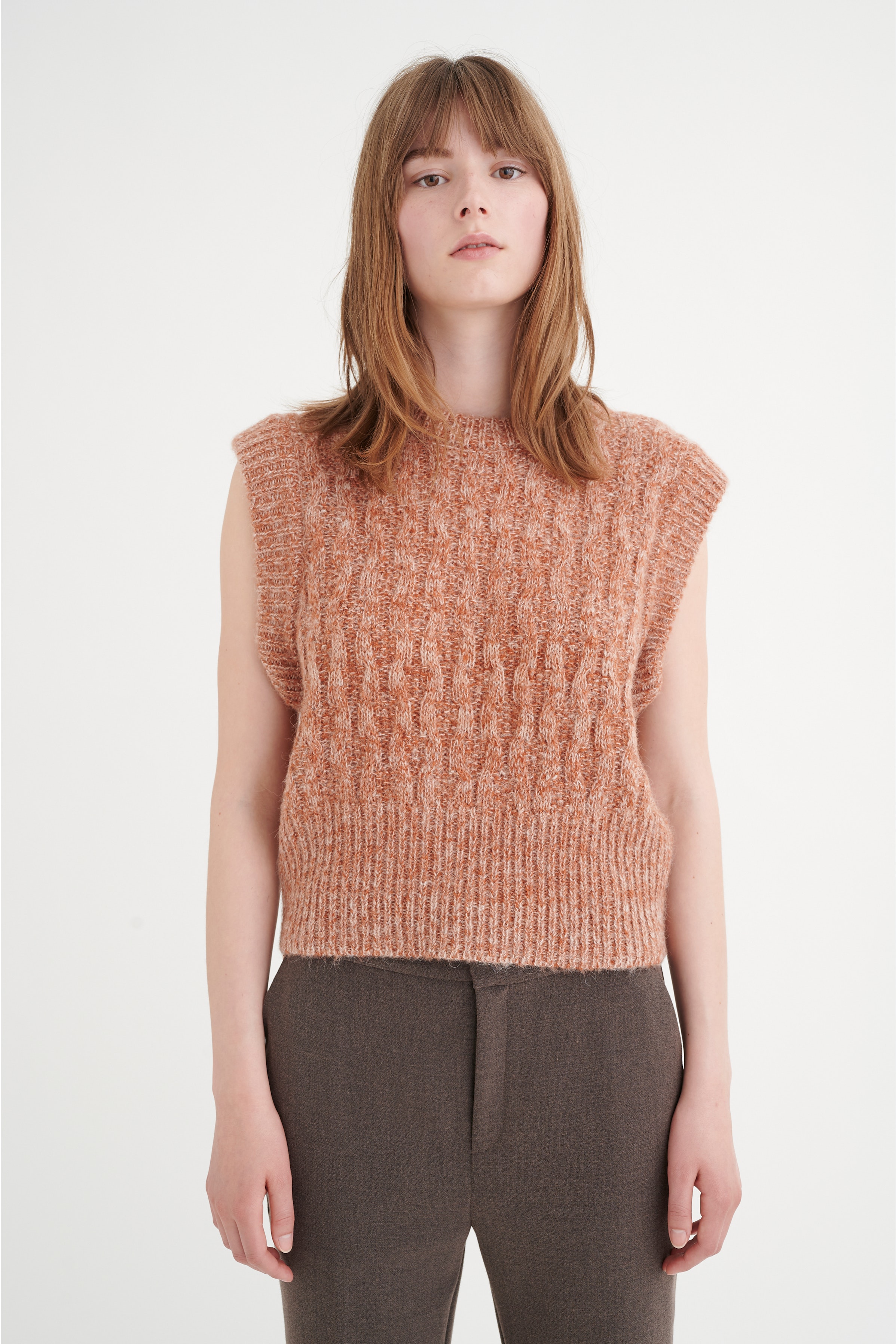 Strickweste LOOKBOOK FRONT 30106498-181244