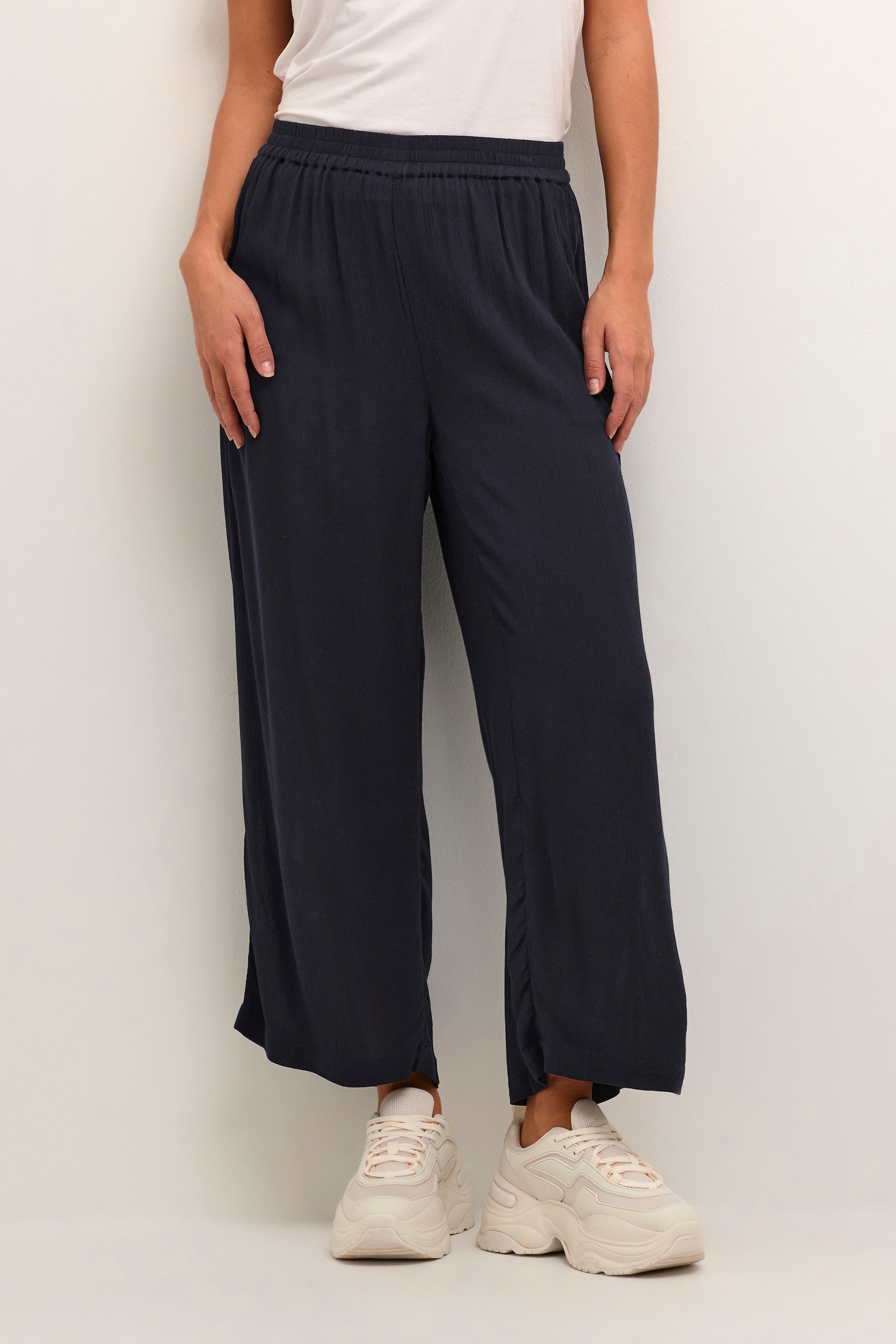 KAdacia Bukser LOOKBOOK FRONT 10506454-194020