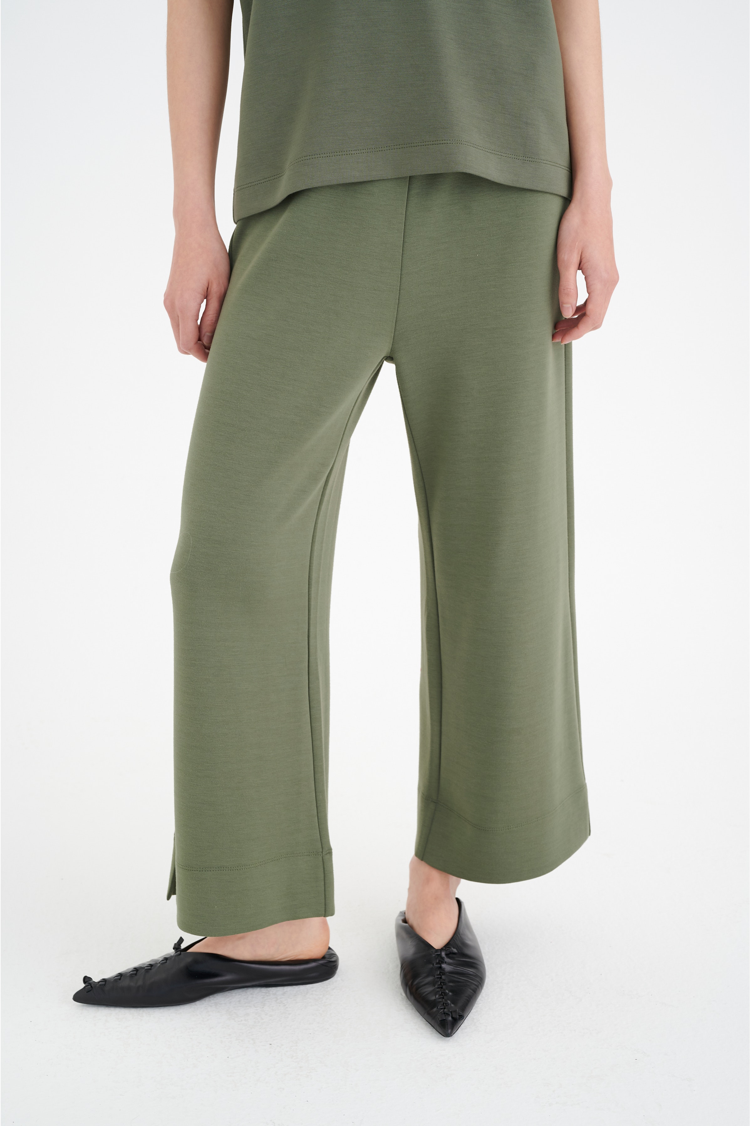 BecaIW Broek LOOKBOOK BACK 30106651-190312