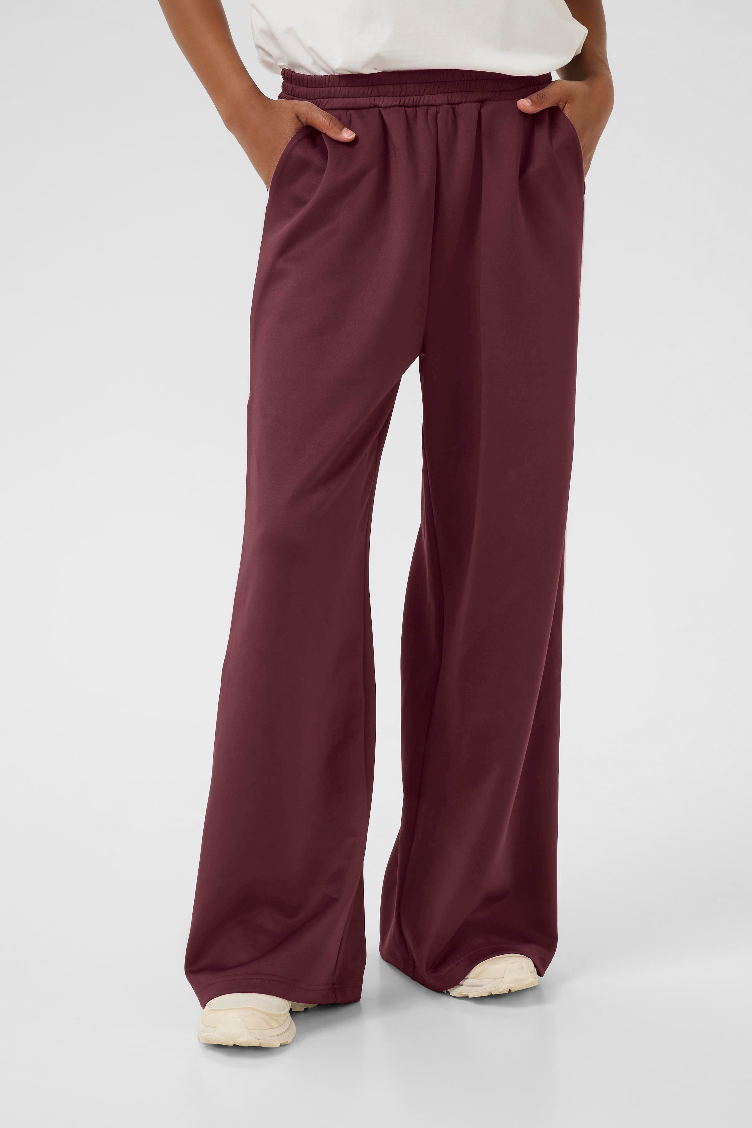 KAcory Hose LOOKBOOK FRONT 10510591-108450