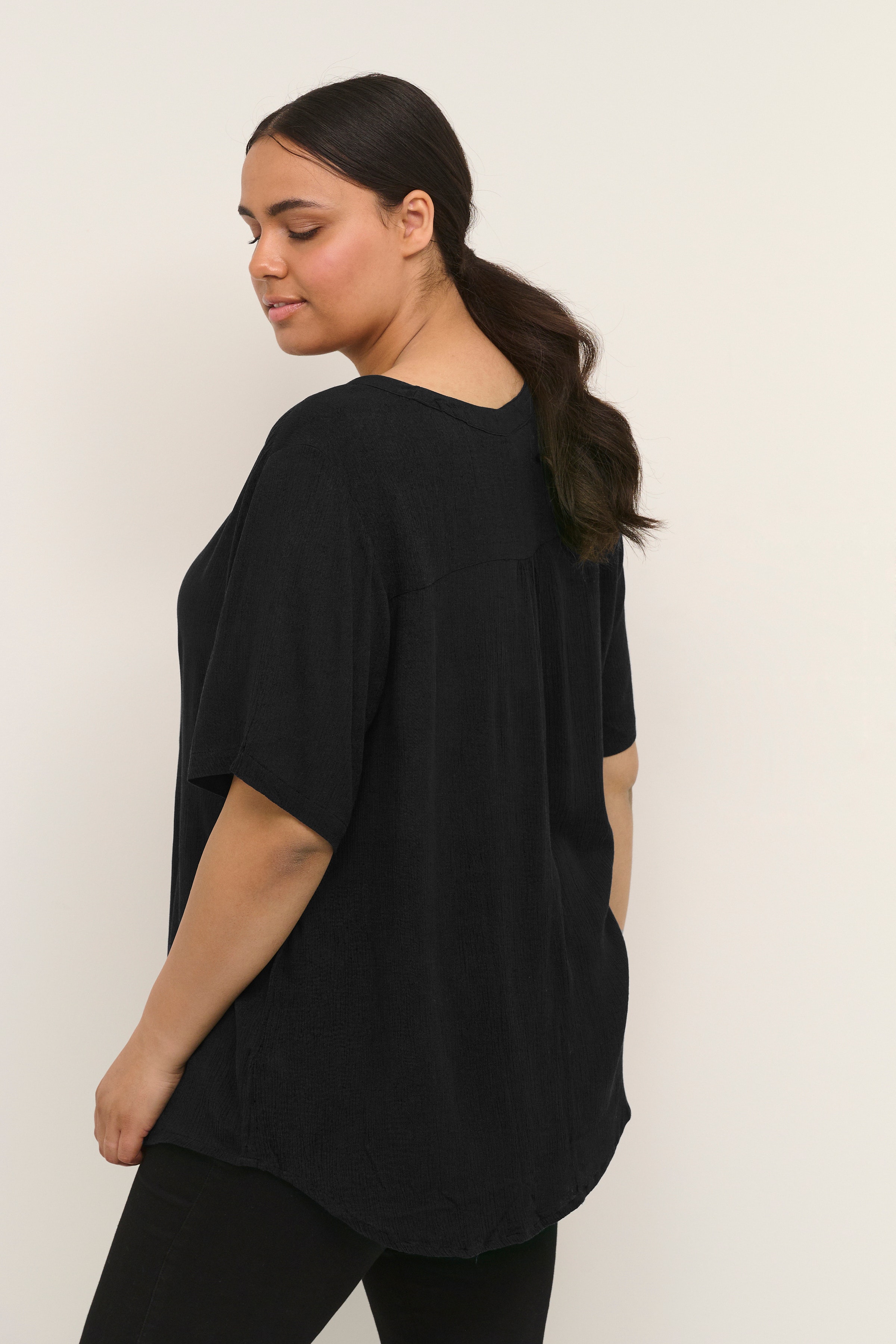 KCami Bluse LOOKBOOK BACK 10580056-50600