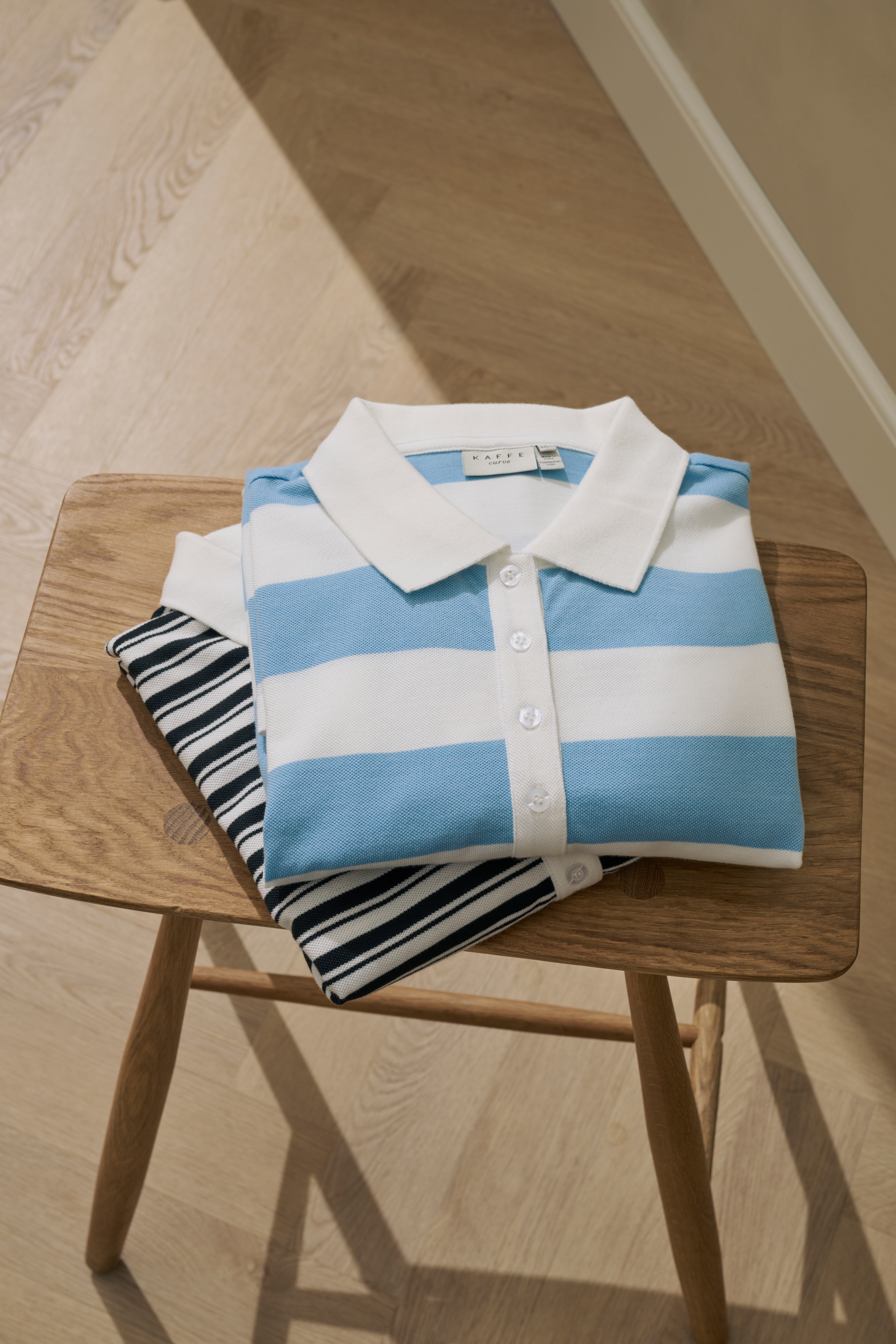 KCmiana Polotröja LOCATION NONE 10583934-108952