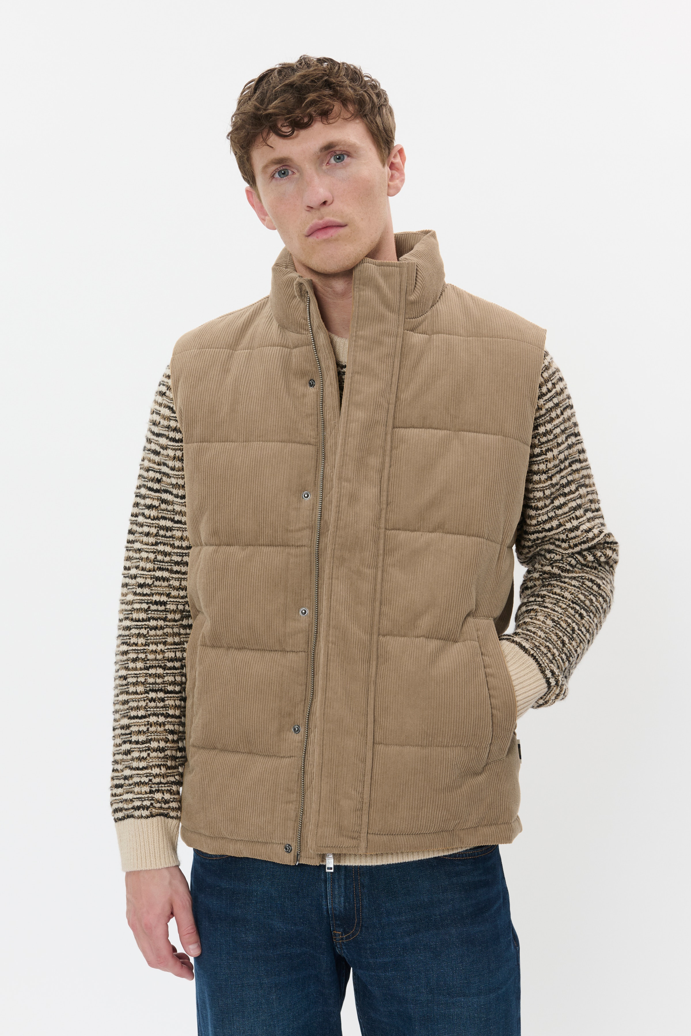 MAbroxa Warme Weste LOOKBOOK FRONT 30208574-171320