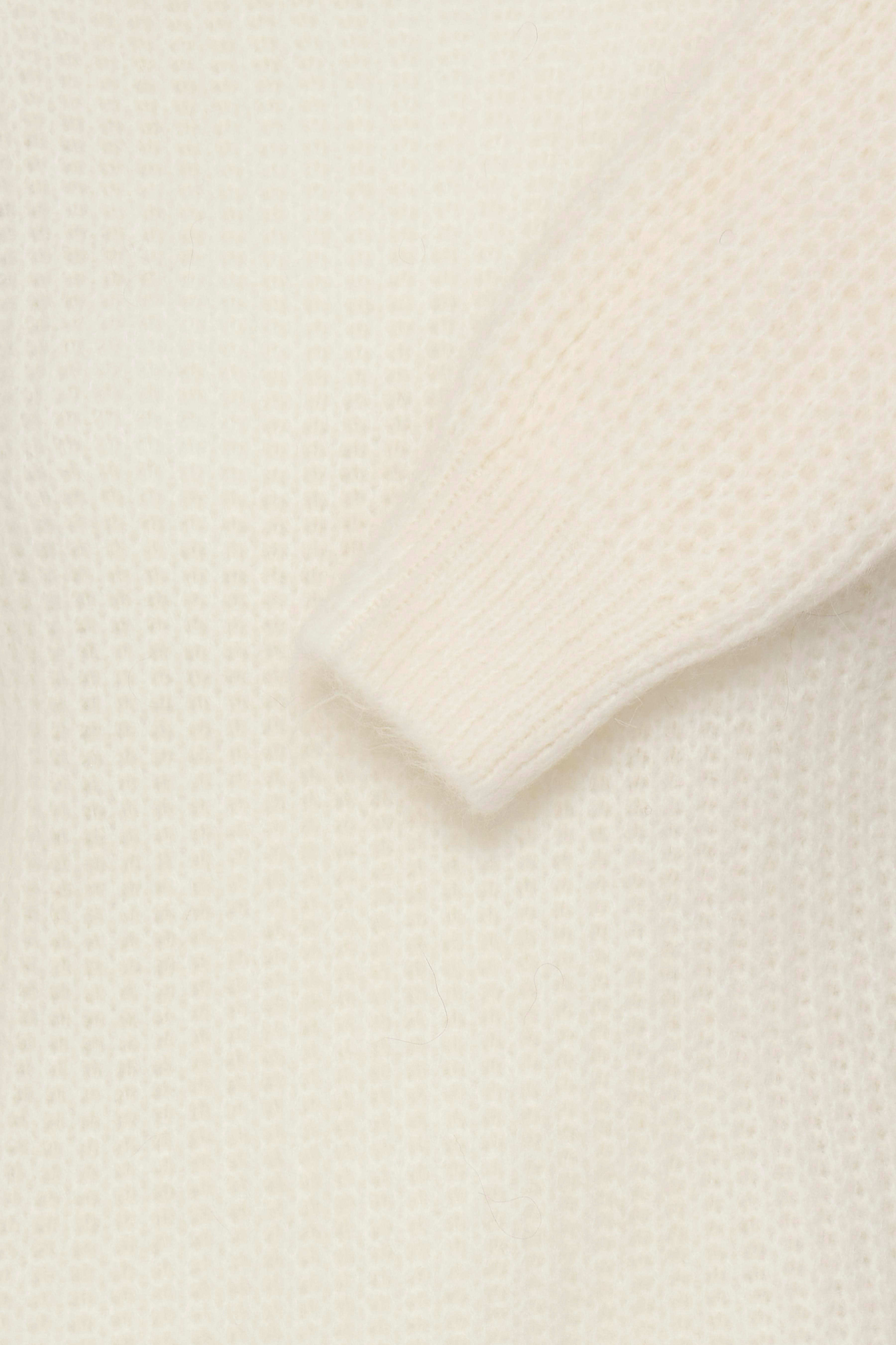 SBGULVIG Pullover PACK DETAIL 22101087-110105