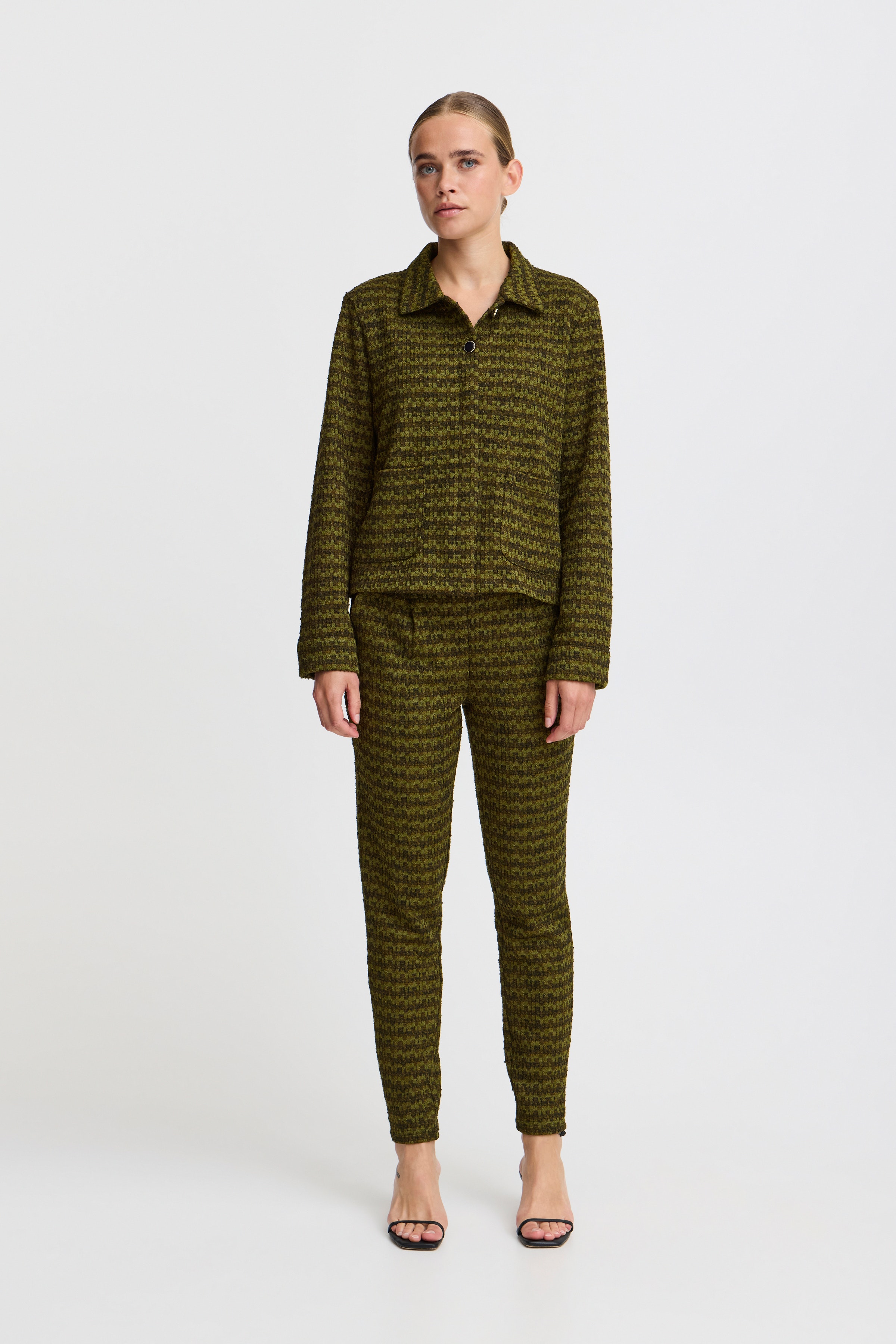 IHKATE Yttertøy LOOKBOOK FRONT 20121791-203709