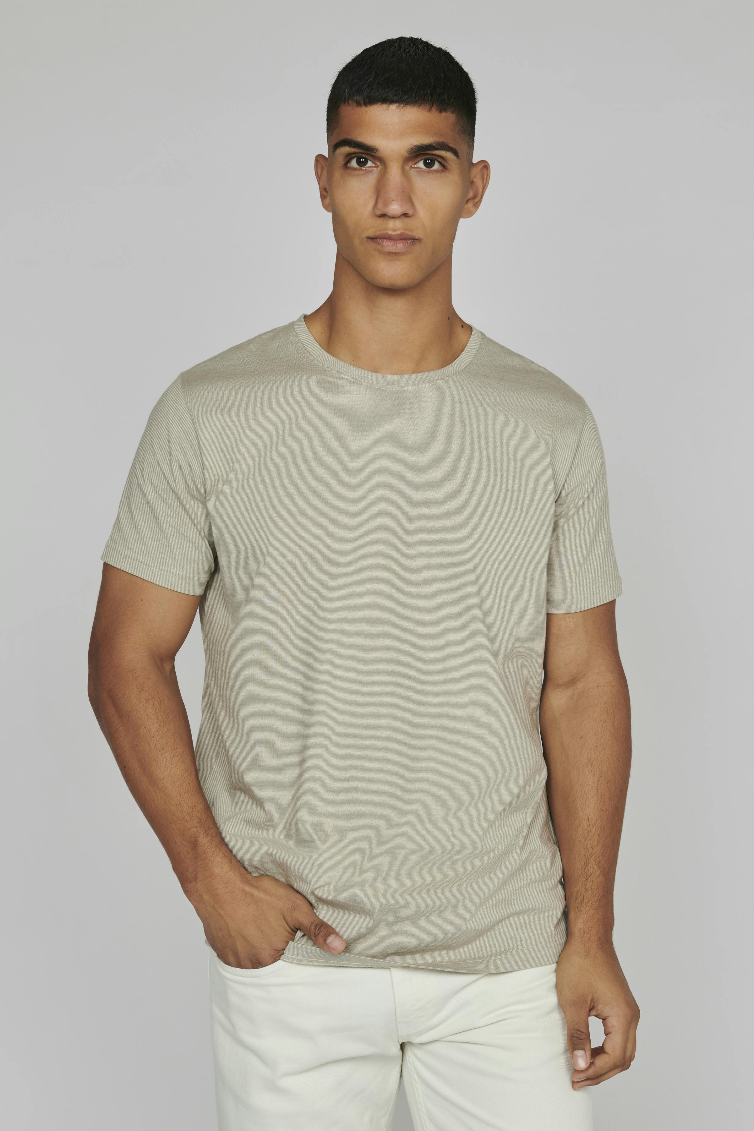 Jermane T-shirt LOOKBOOK FRONT 30203907-171108