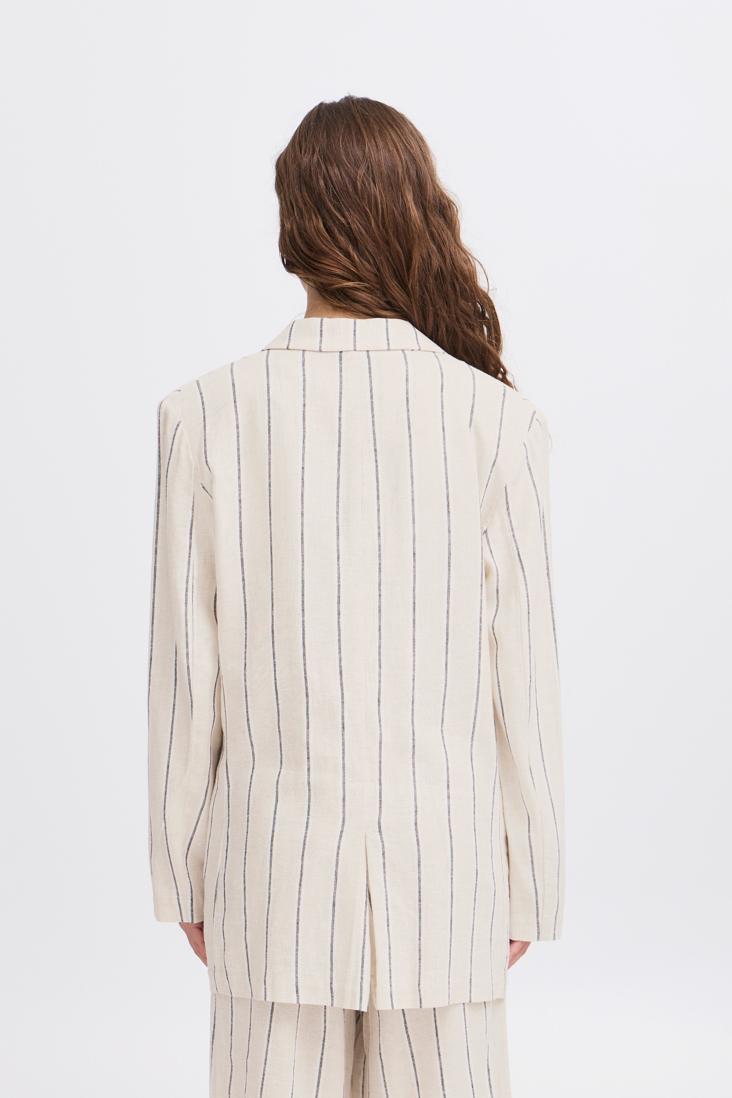 IHLINNO Blazer LOOKBOOK BACK 20122910-204436