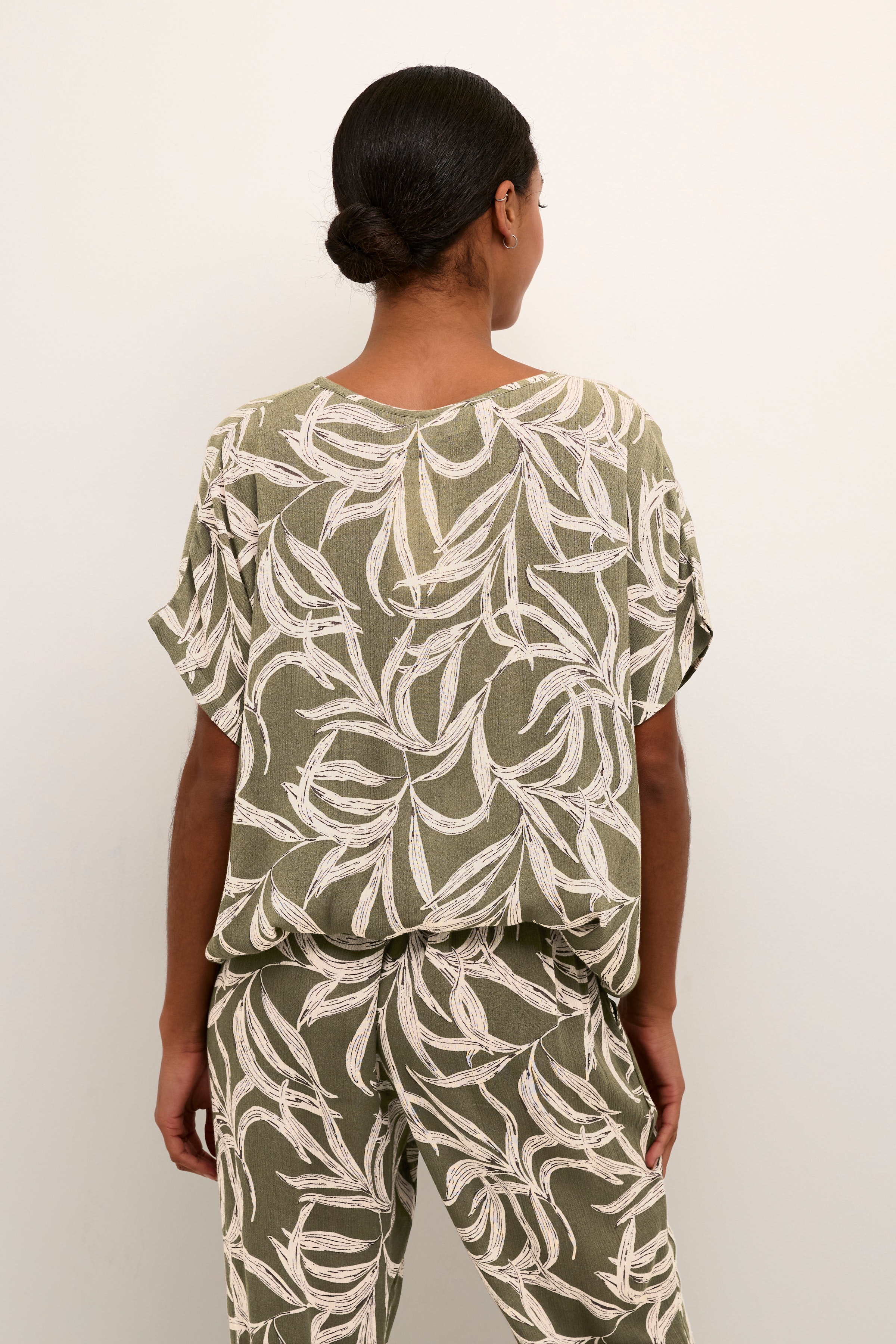 KAlisa Bluse LOOKBOOK BACK 10552188-104902
