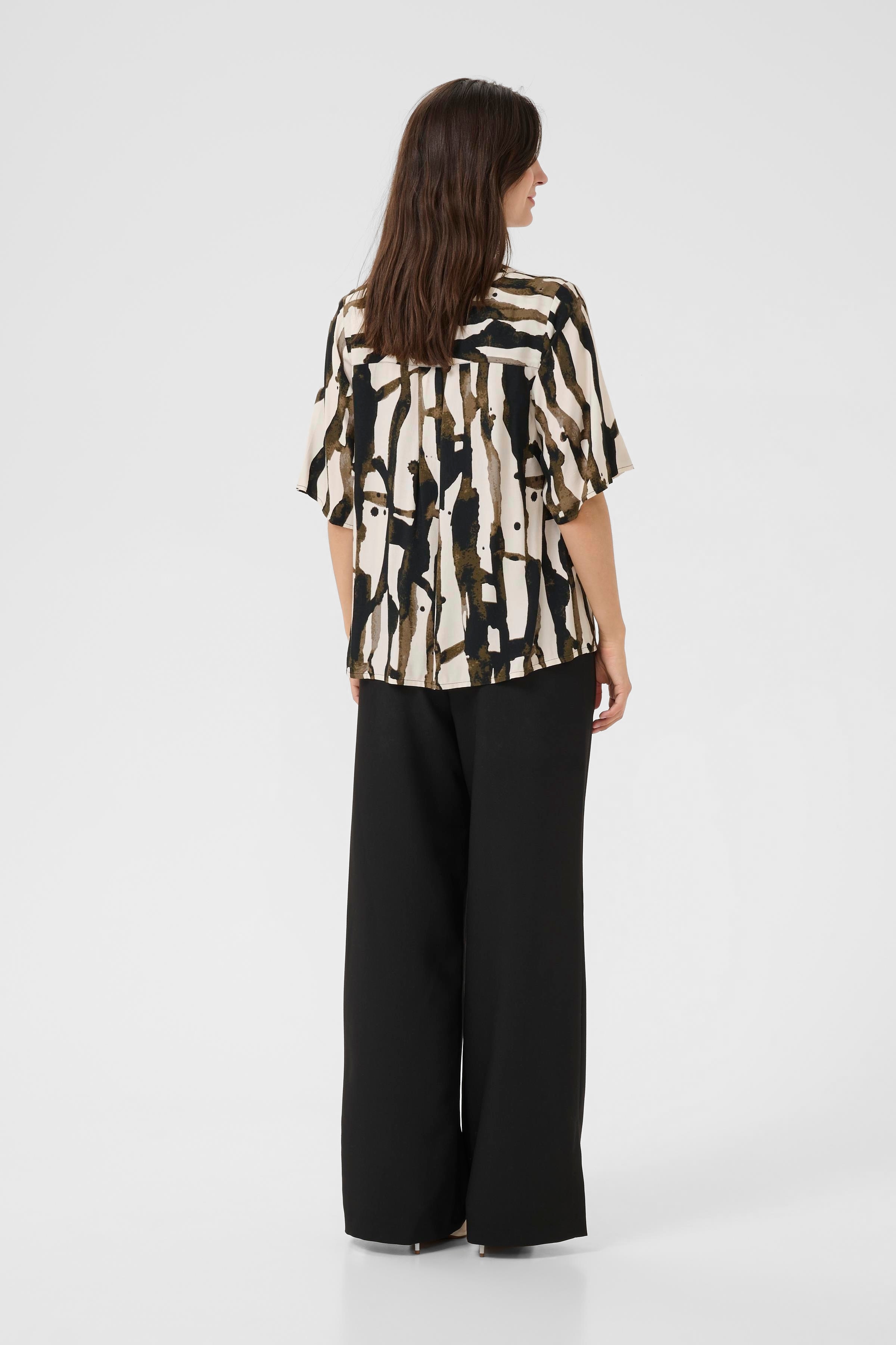 CUashley Blouse LOOKBOOK BACK 50112050-107910