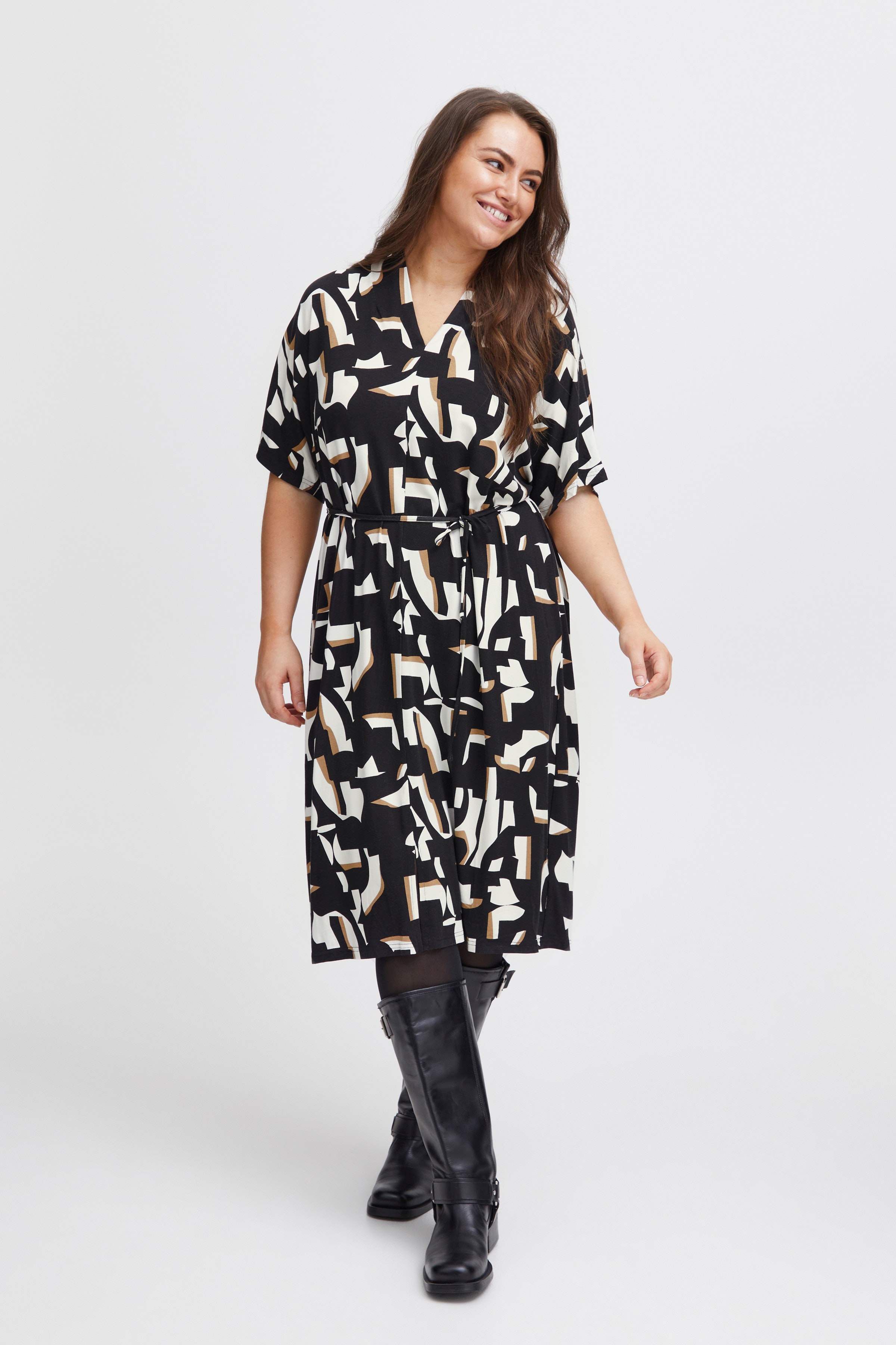 Kleid LOOKBOOK FRONT 20612561-200608