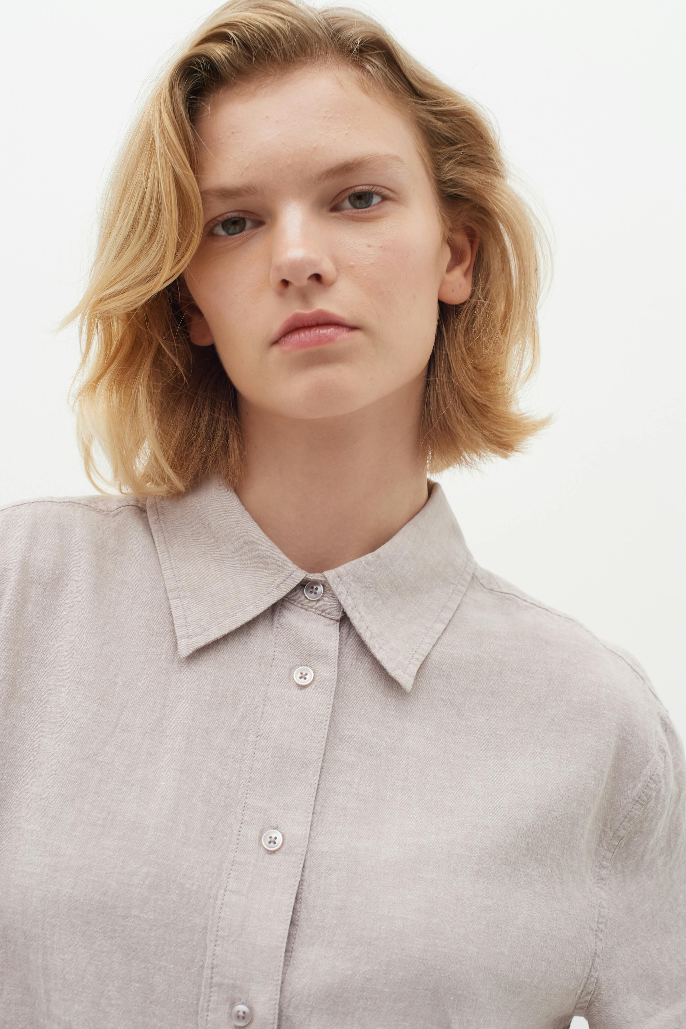 EllieIW Short sleeved Linnen Shirt LOOKBOOK DETAIL 30109309-1304031