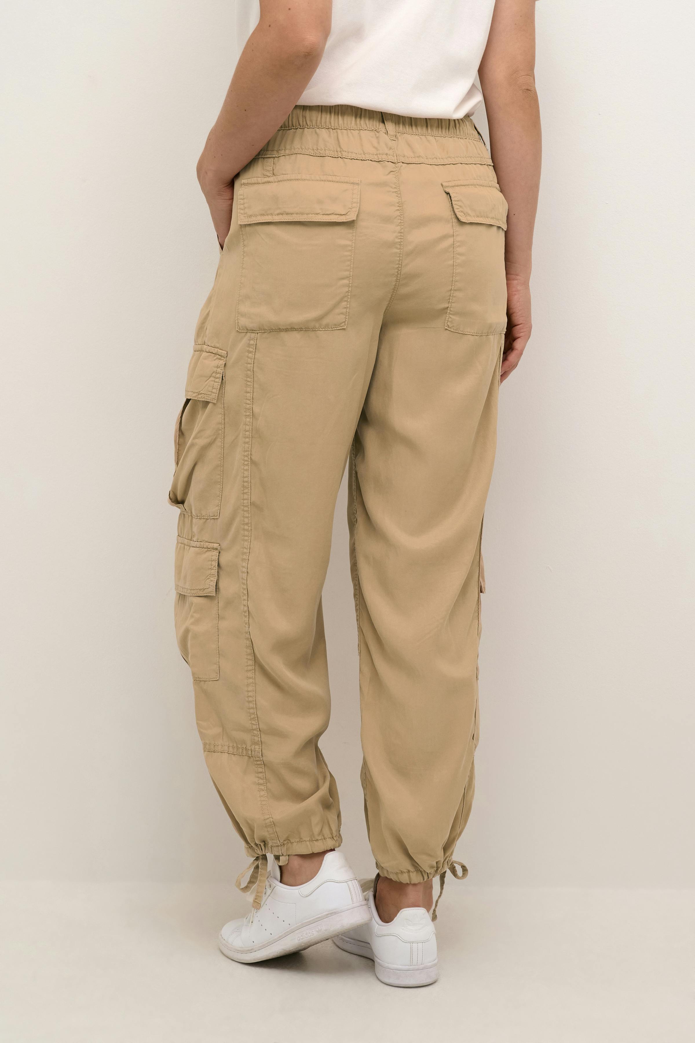 CUcarisa Cargo pants LOOKBOOK BACK 50110492-161212