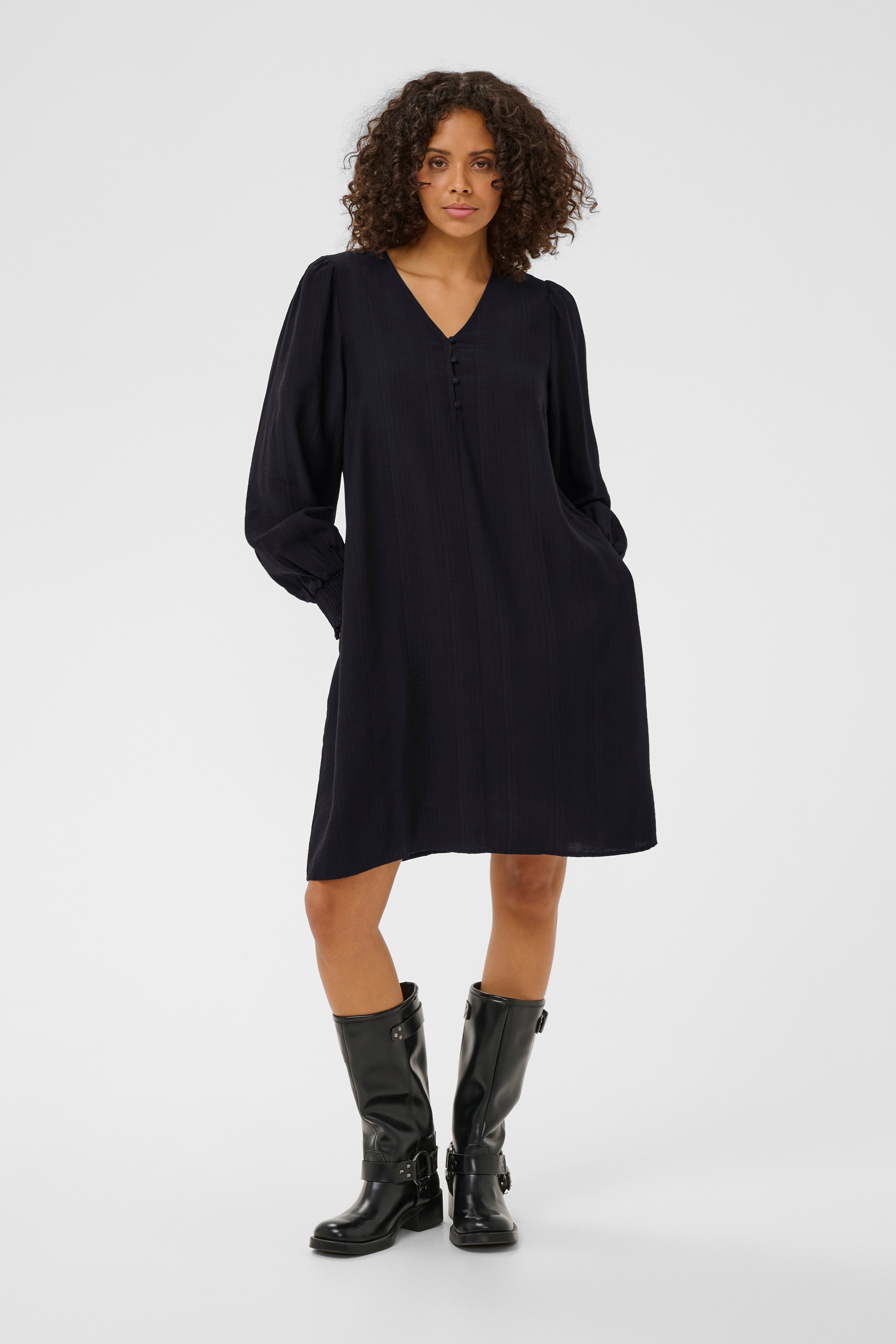 KAlufia Kleid LOOKBOOK FRONT 10511105-100121