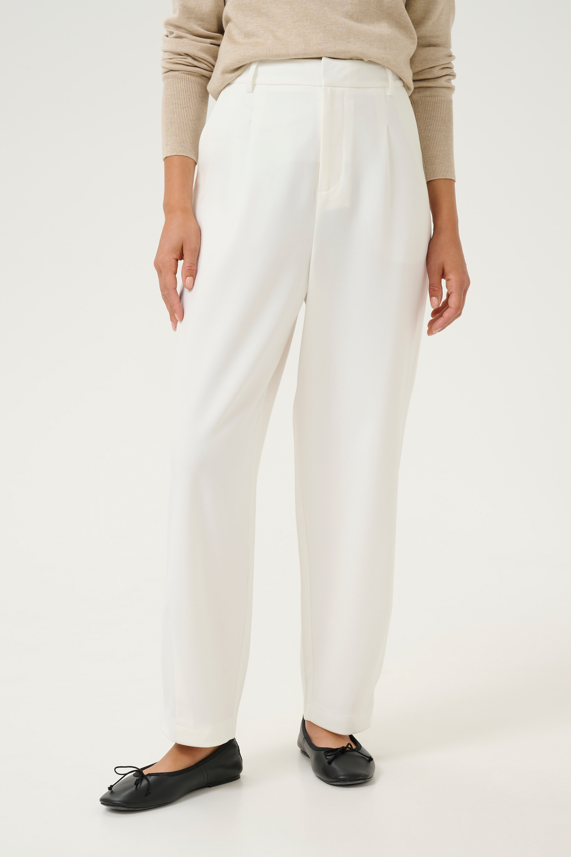 KAmerle Bukser LOOKBOOK FRONT 10504769-110602