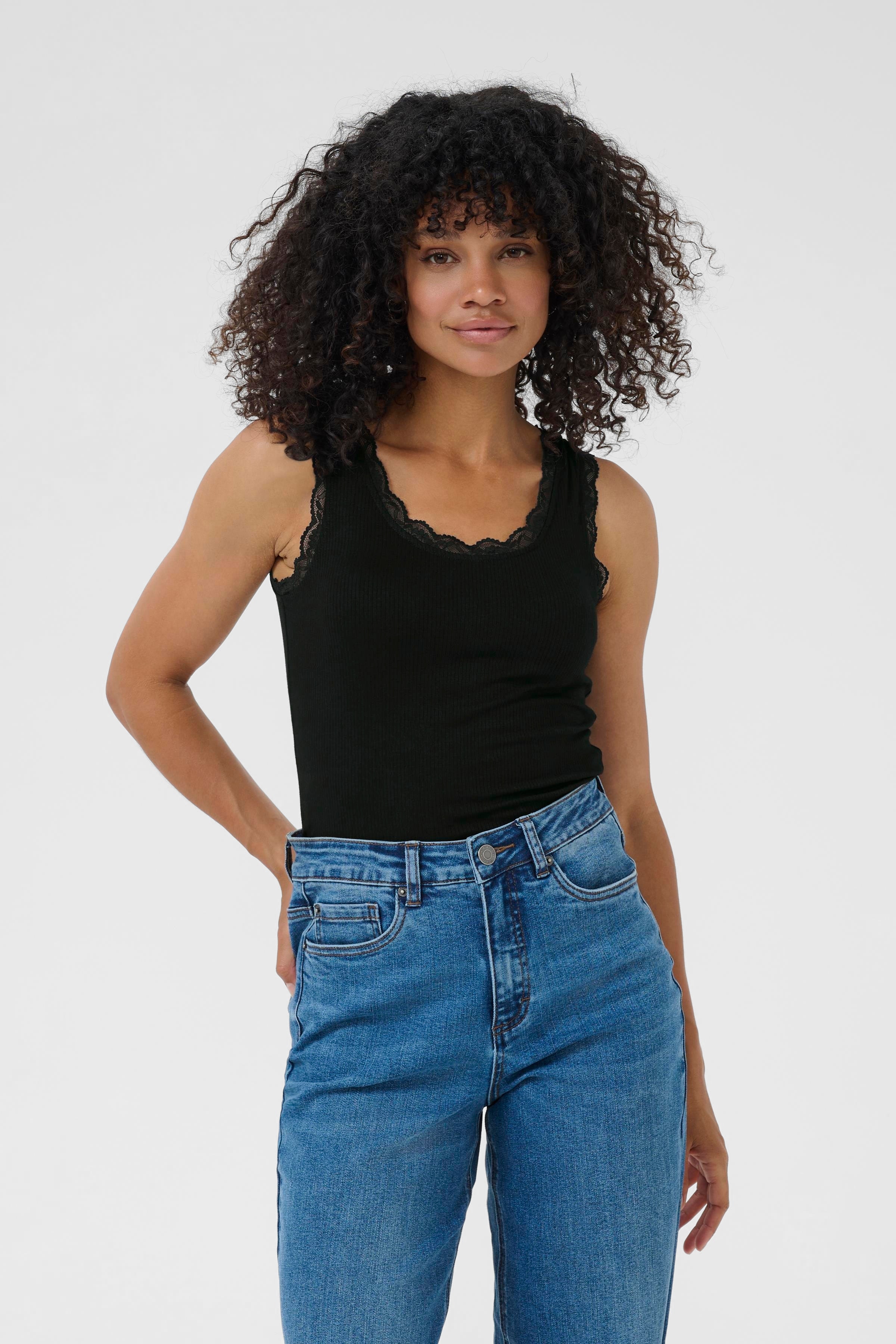 KAomi Top LOOKBOOK FRONT 10510143-100121