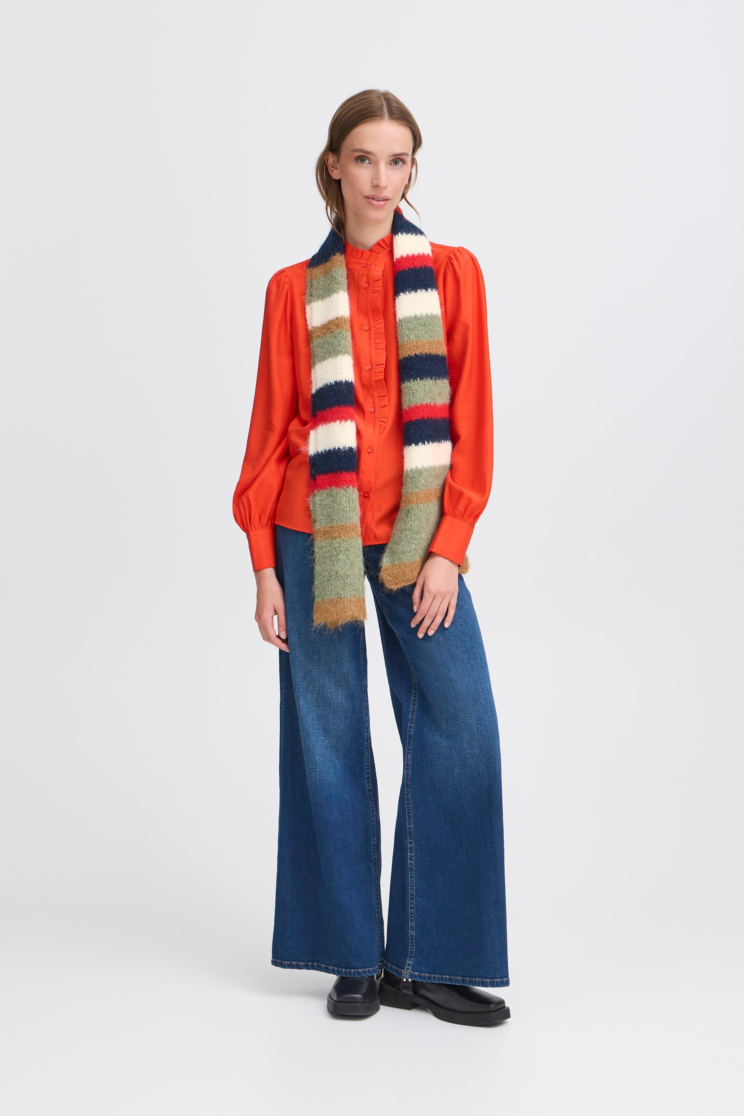 IALULA Skjerf LOOKBOOK FRONT 20124400-180514