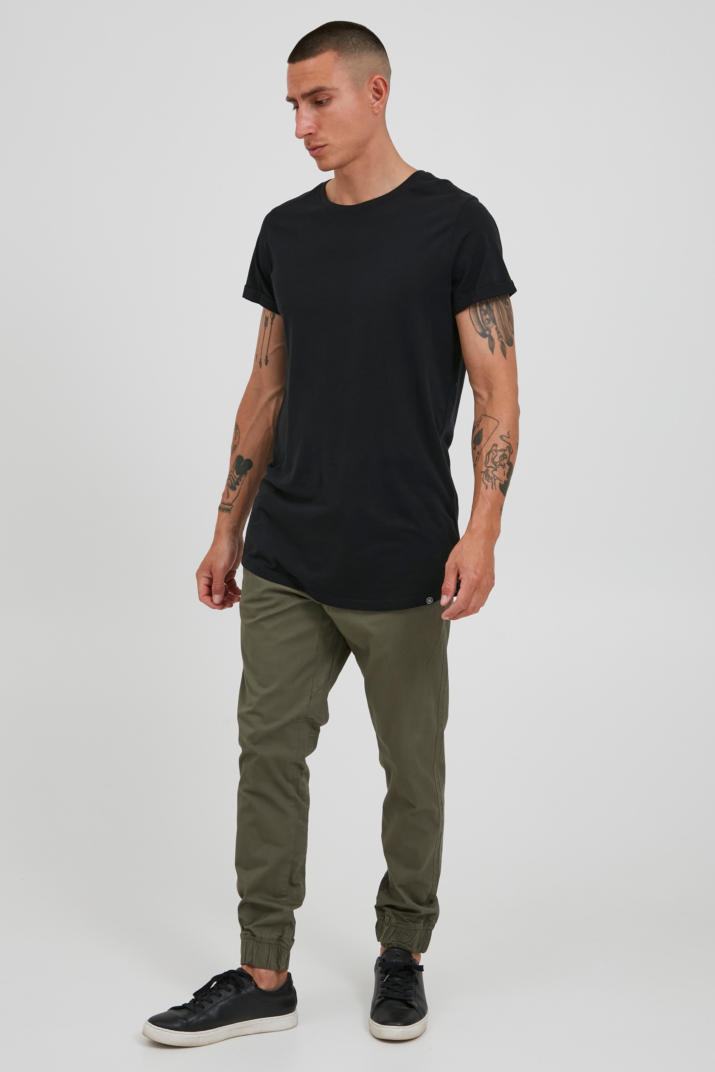 SDTRUC Hose LOOKBOOK FRONT 21103814-793784