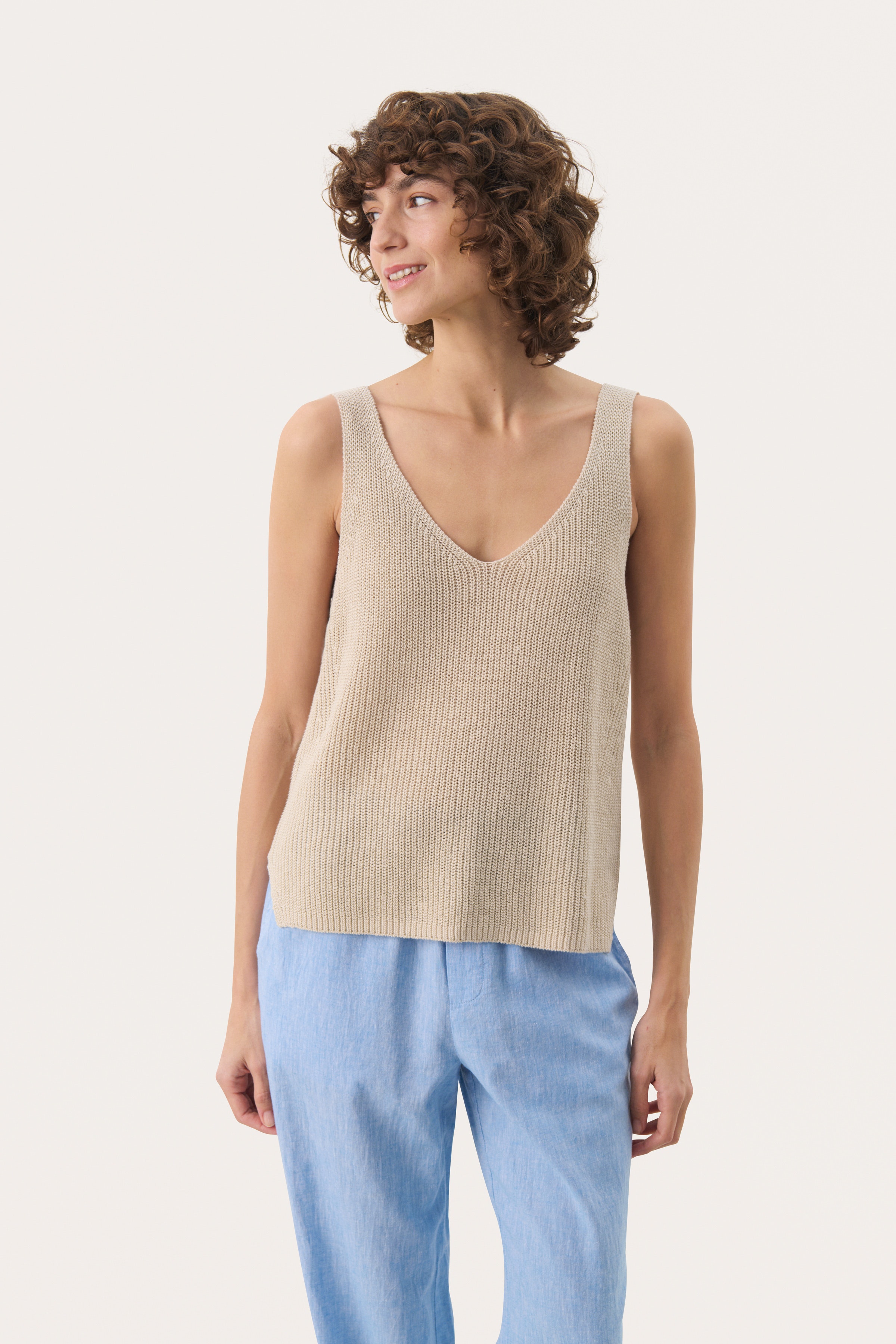 RebeccaPW Top LOOKBOOK FRONT 30309685-130400