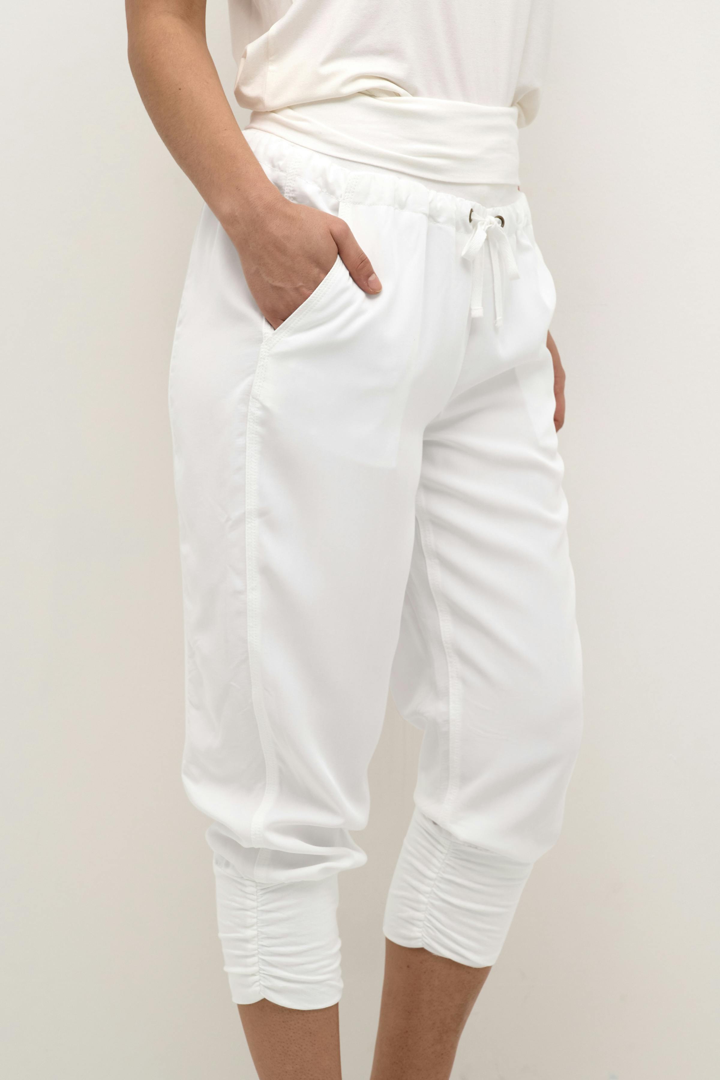 Line Pantalon LOOKBOOK DETAIL 10604697-110602