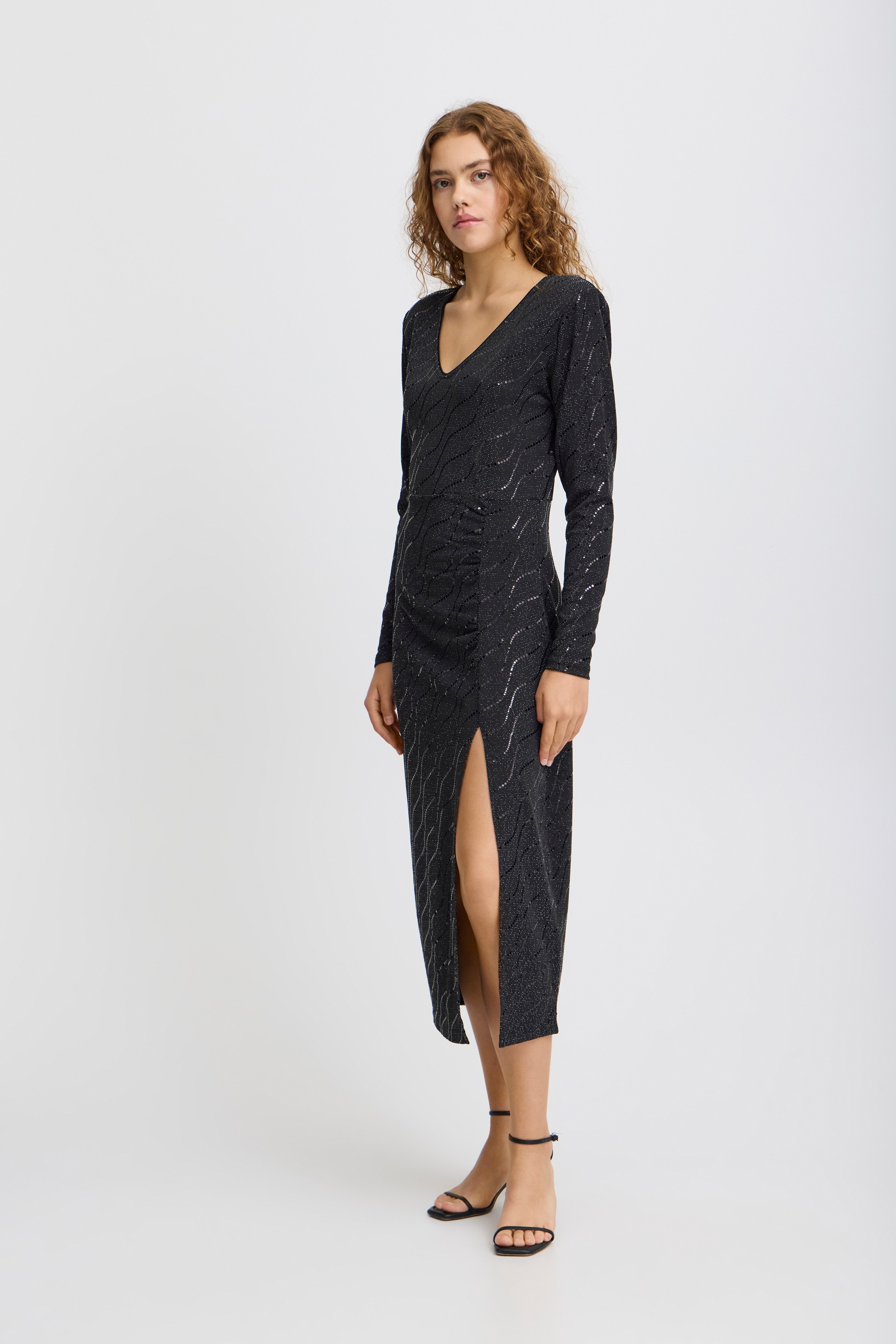 IHNELENIA Kjole LOOKBOOK FRONT 20122207-194008
