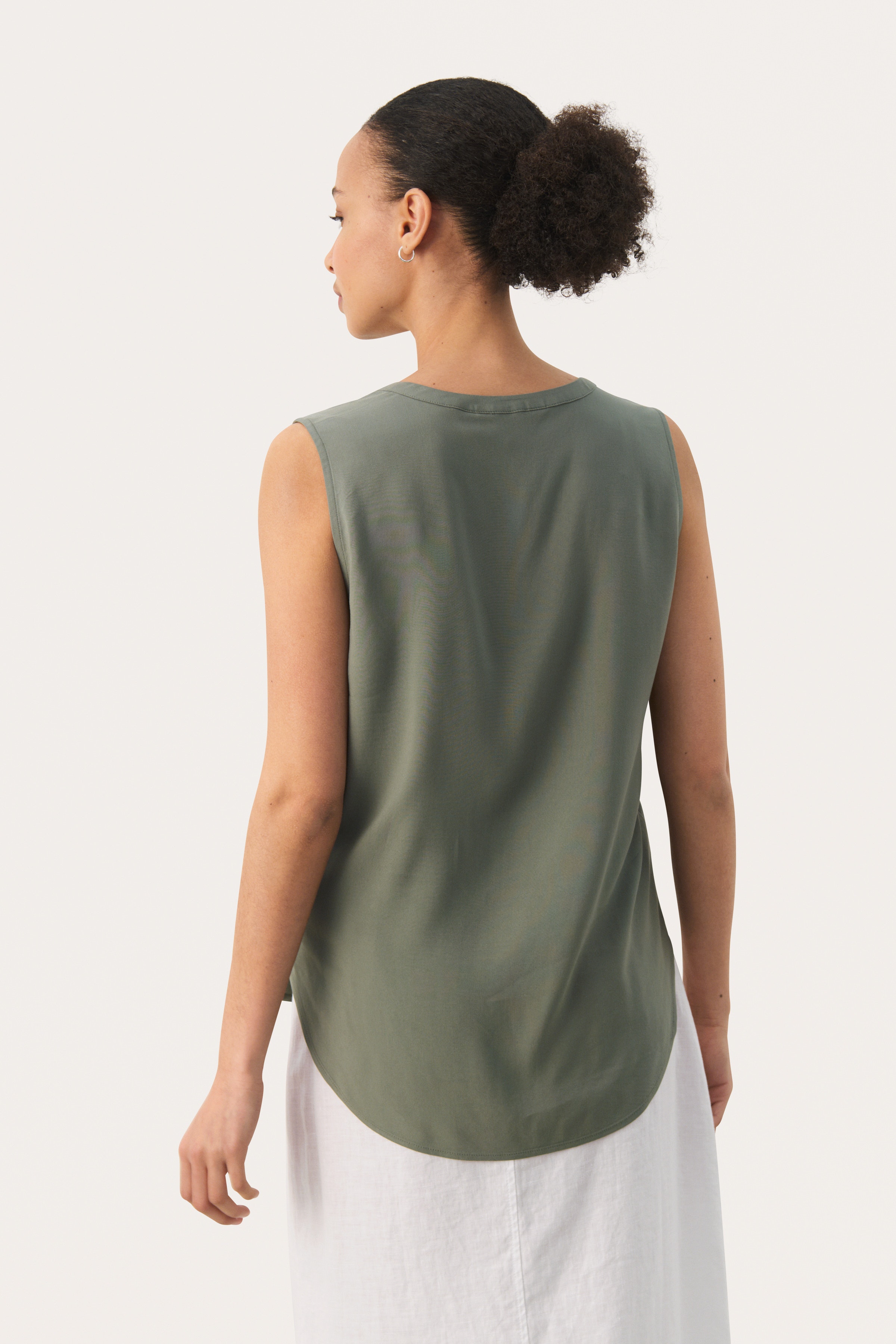 AndiaPW Blus LOOKBOOK BACK 30308317-185806