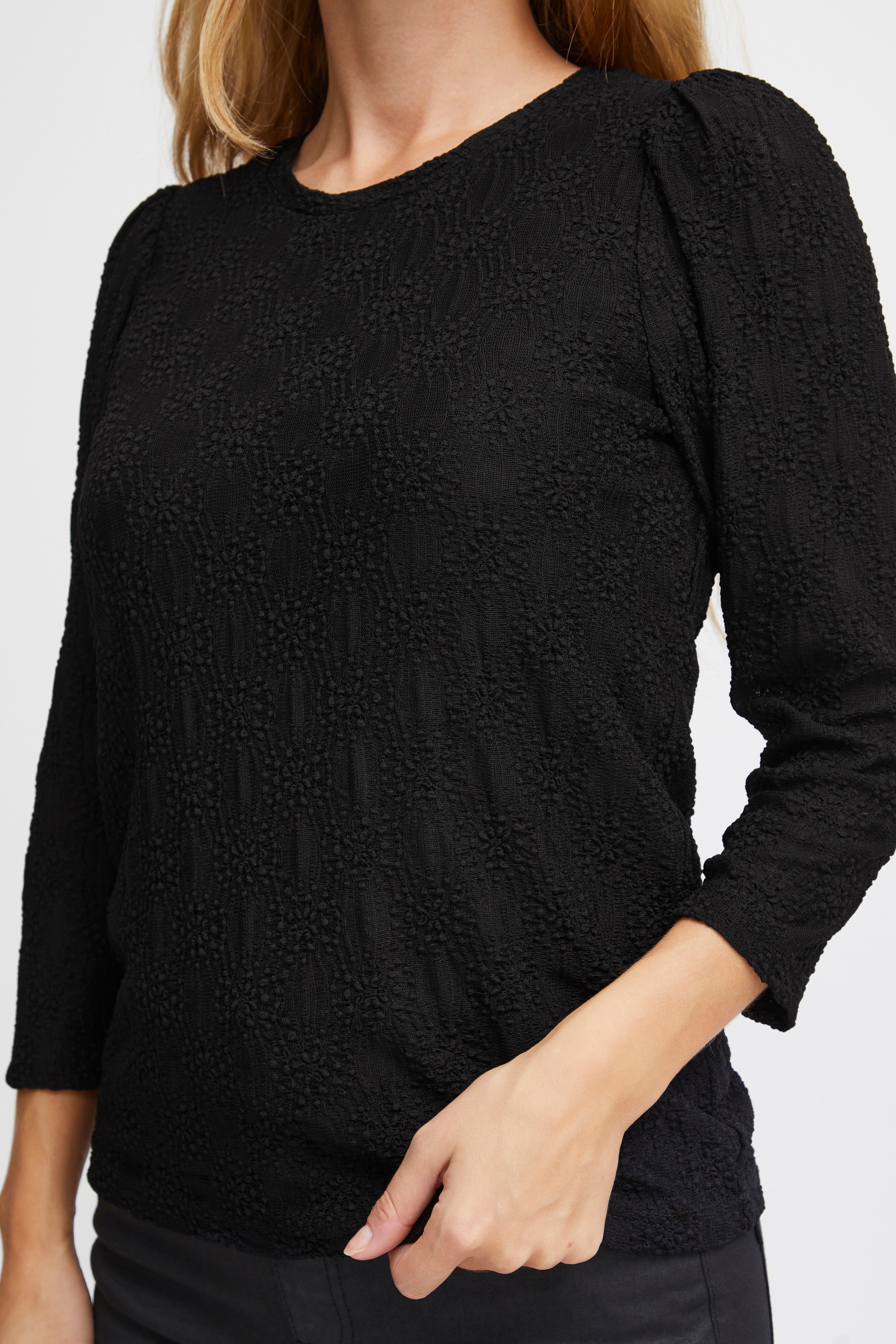 PZDELIA T-shirt LOOKBOOK DETAIL 50207808-193911
