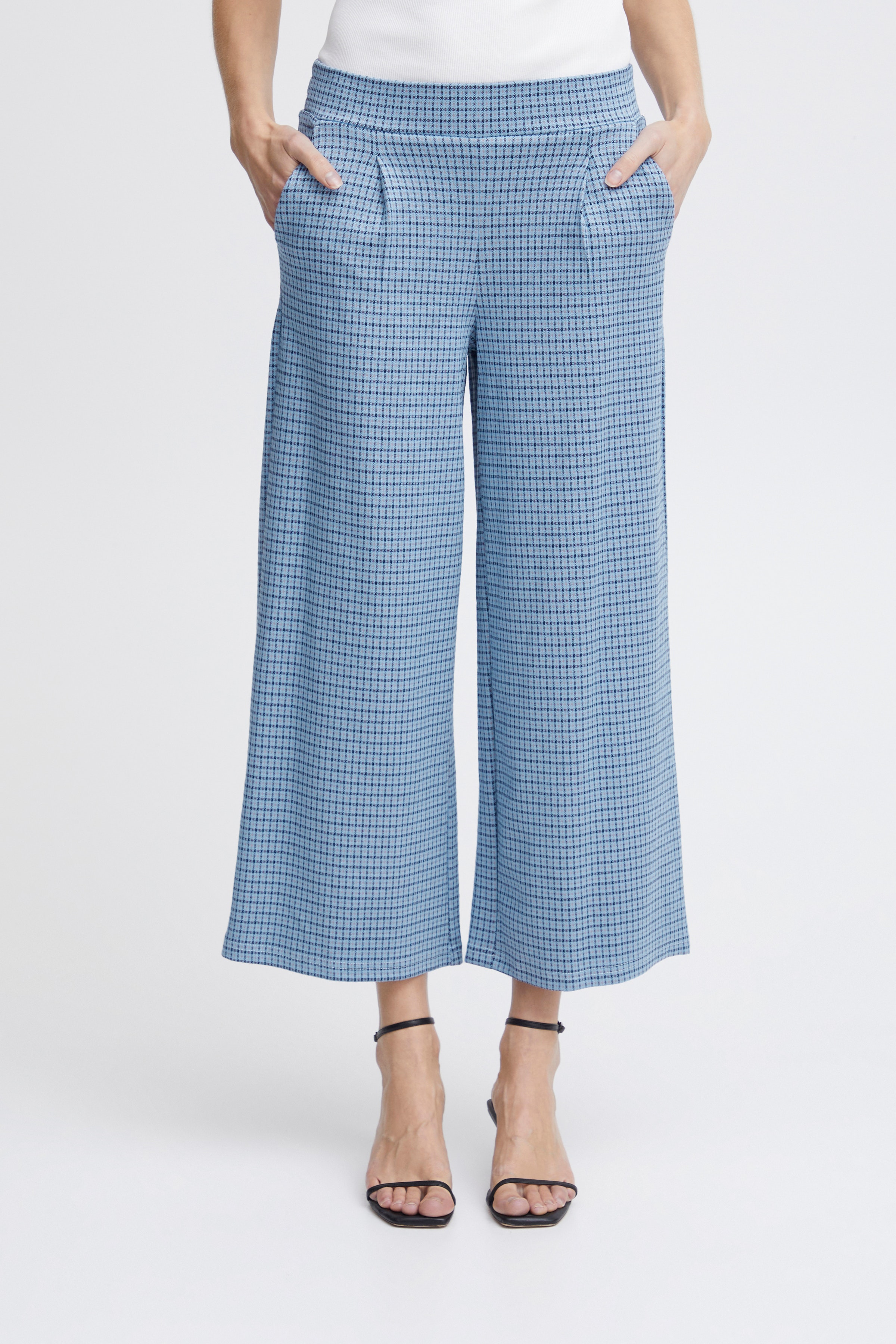 IHKATE Bukser LOOKBOOK FRONT 20118223-164020