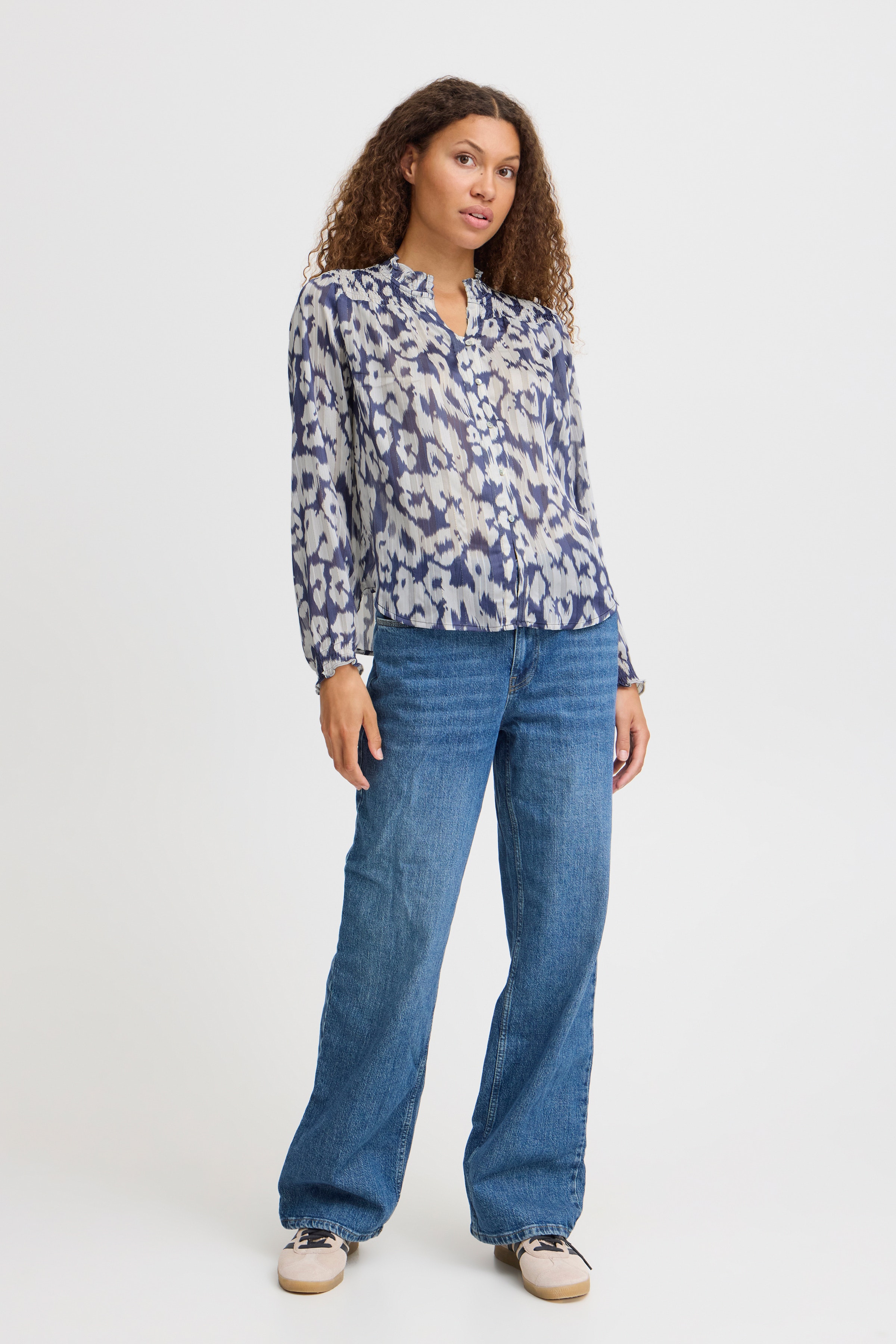 PXSAGA Bluse LOOKBOOK FRONT 50208575-204557