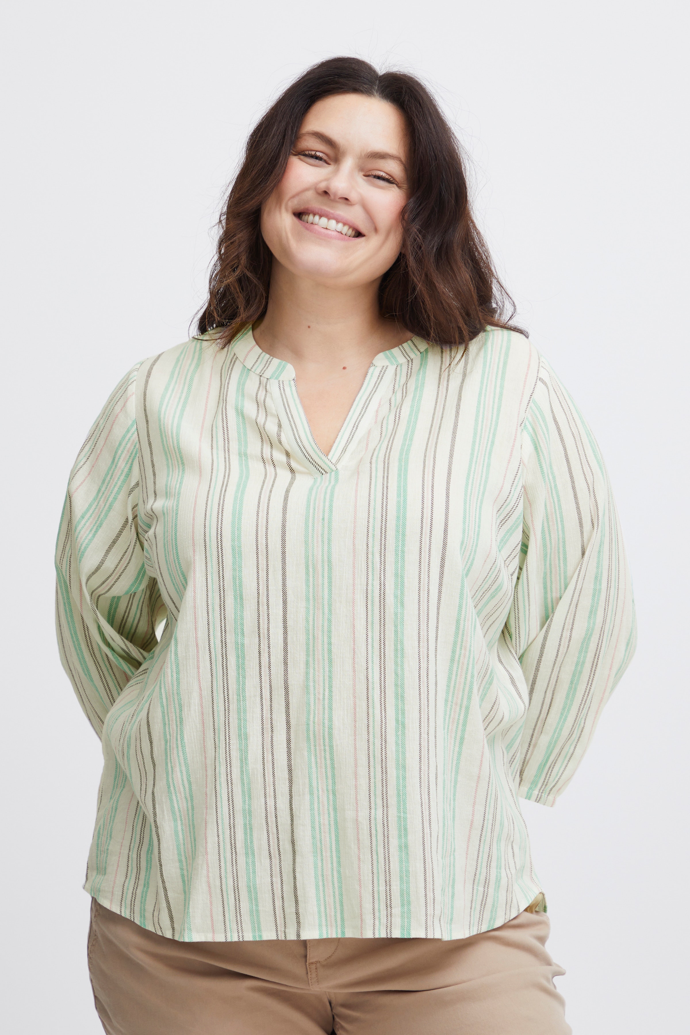 Blouse met korte mouwen LOOKBOOK FRONT 20613752-202818